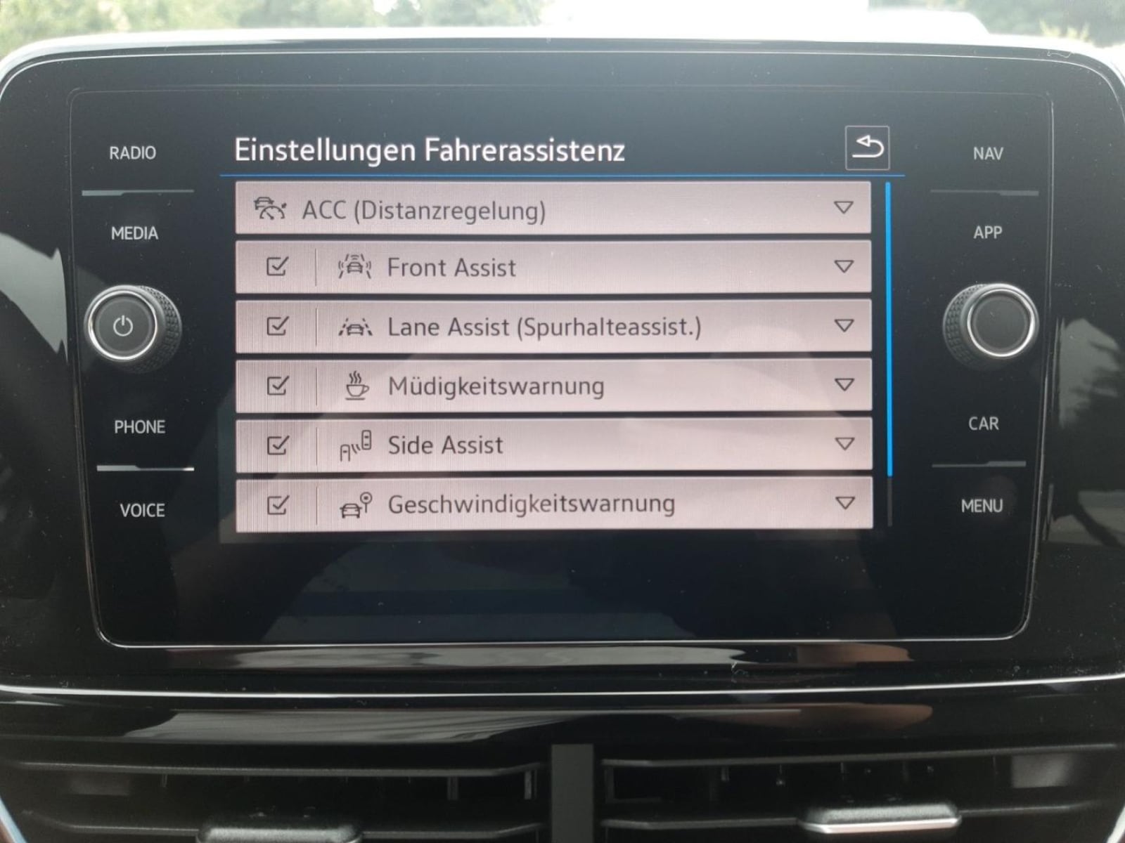 Volkswagen T-Roc – Bild 14