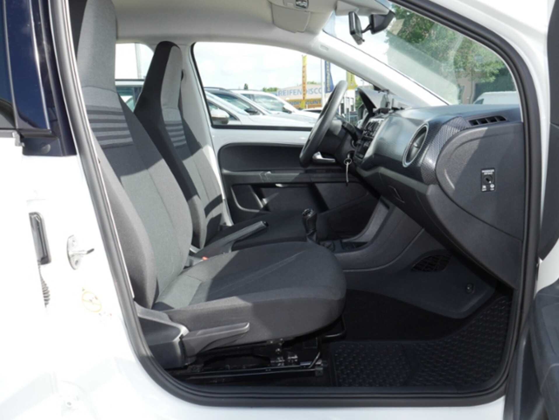 Volkswagen up!