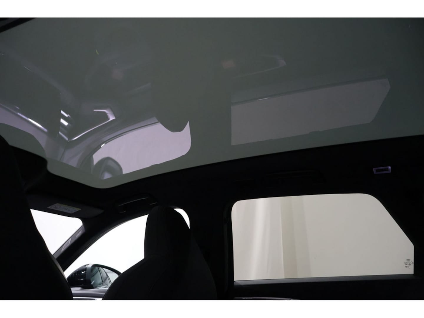 Bild über Audi A5 Avant TDI quattro 150 kW S tronic - für weitere Informationen kontaktieren Sie den Audi Partner