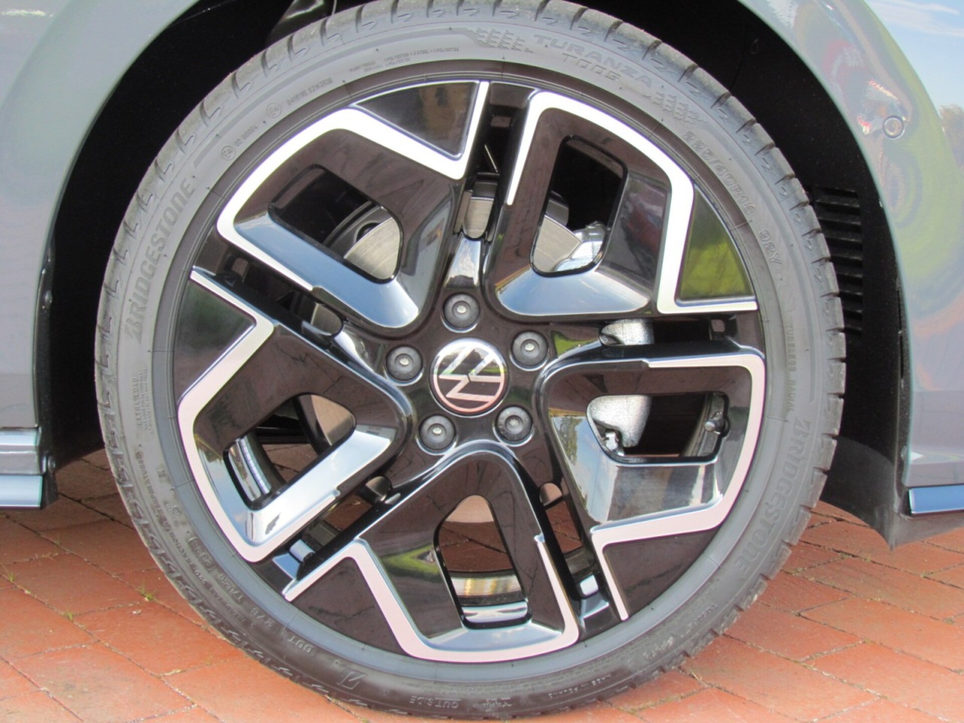 Volkswagen Golf R-Line