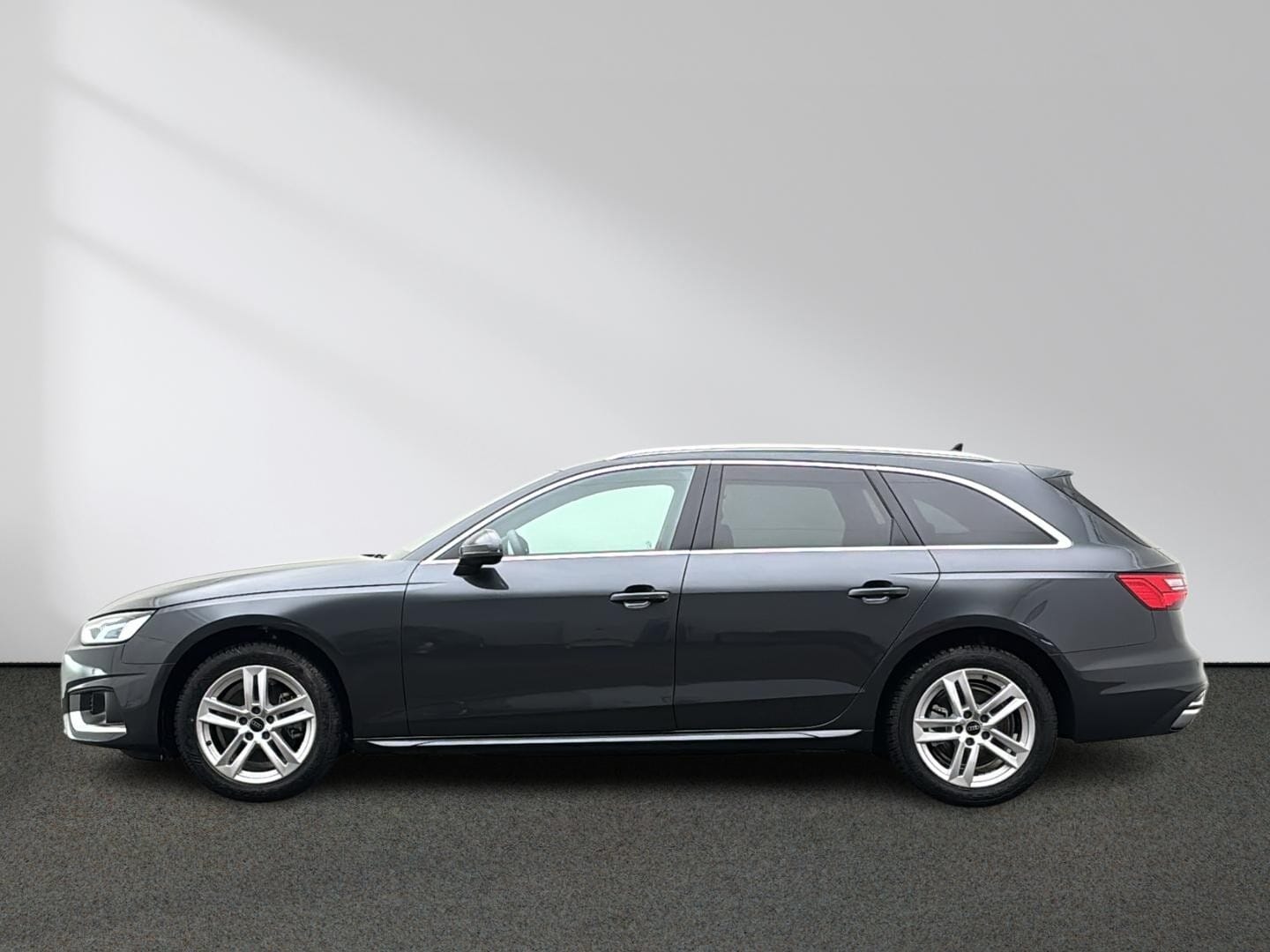 Bild über Audi A4 Avant advanced 35 TFSI S tronic - für weitere Informationen kontaktieren Sie den Audi Partner