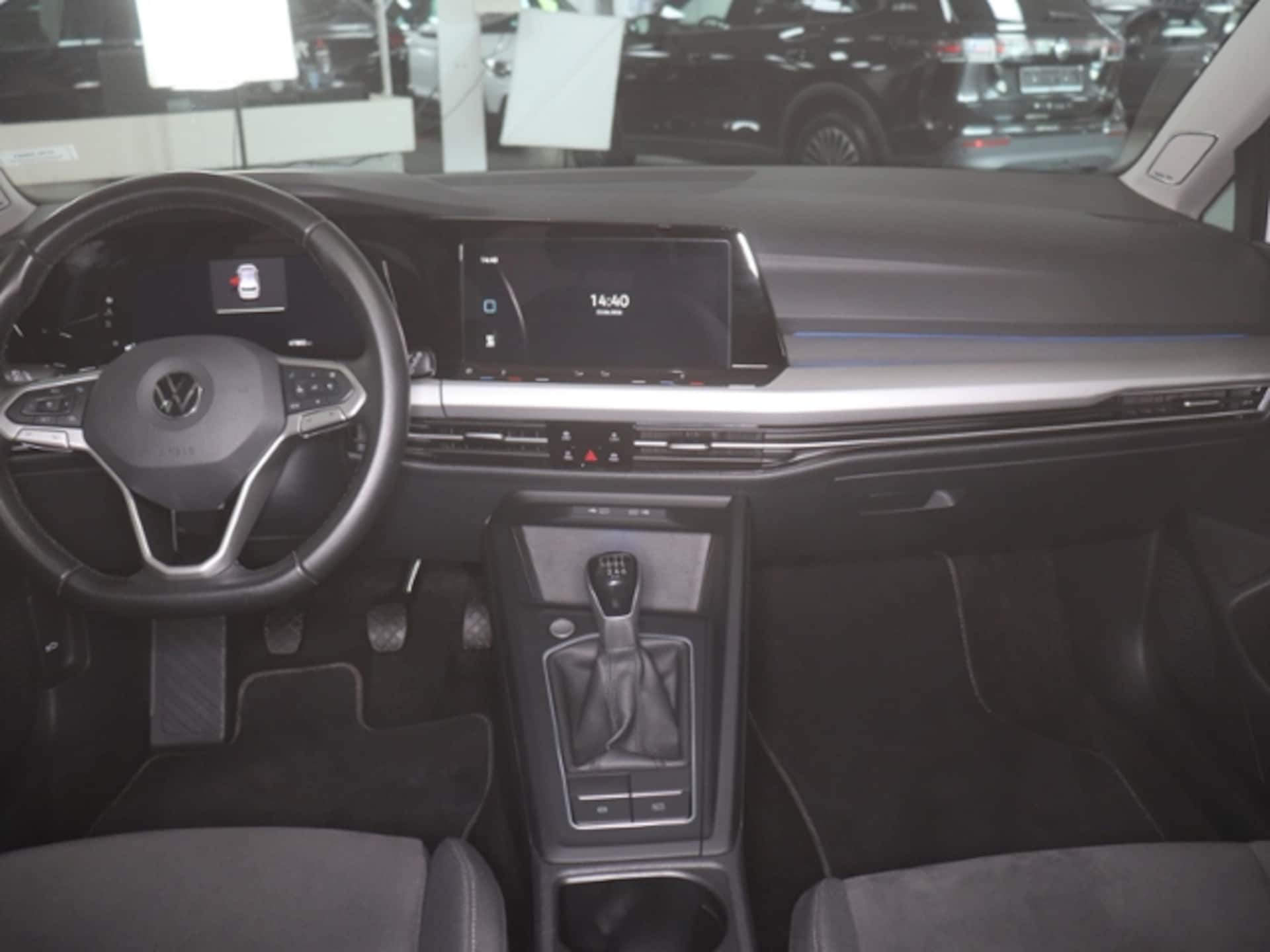 Volkswagen Golf Life