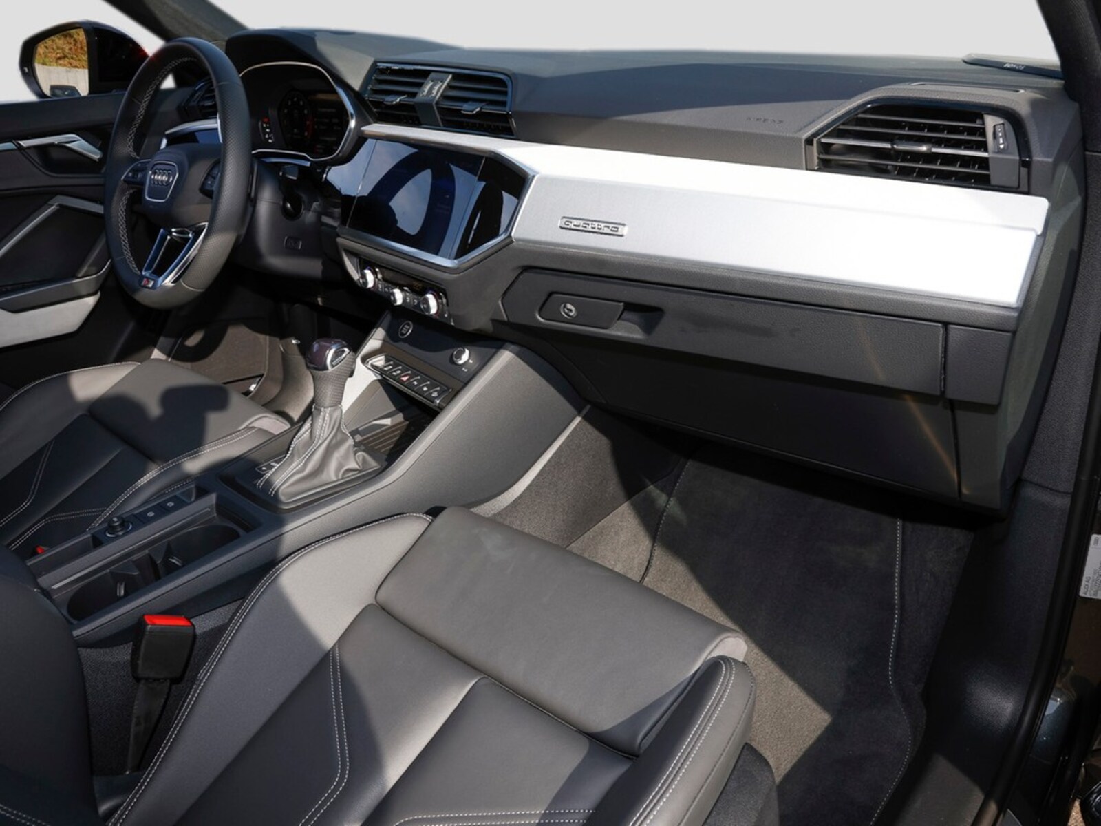 Audi Q3 Sportback – Bild 15