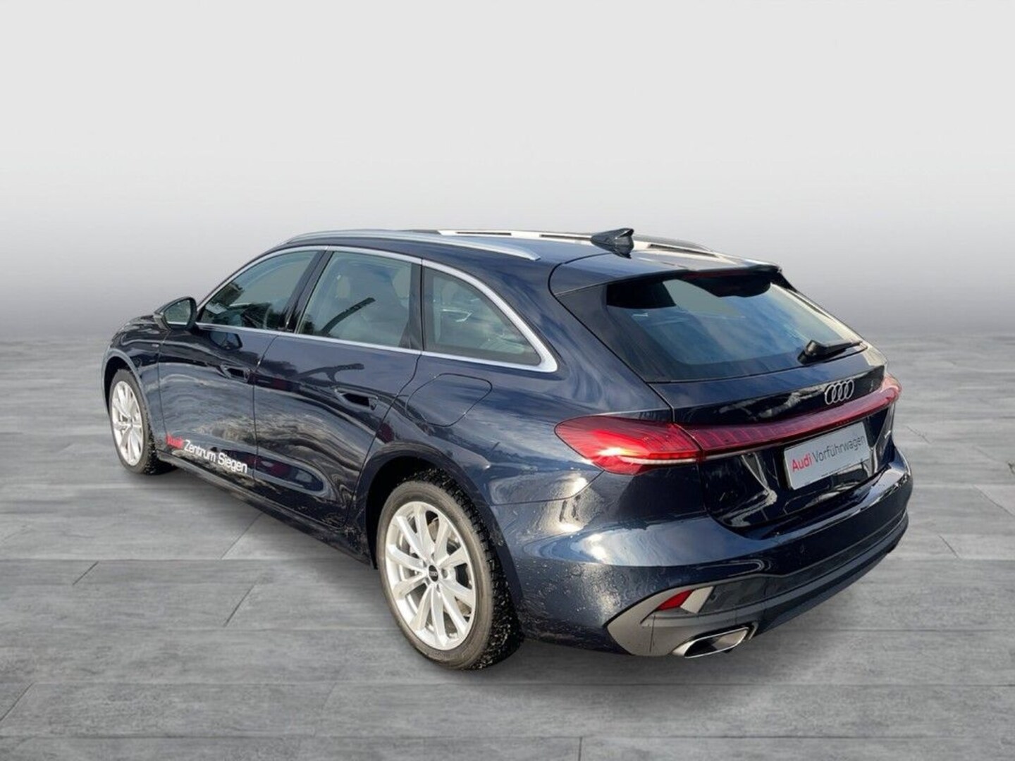 Bild über Audi A5 Avant e-hybrid e-hybrid quattro 220 kW S tronic - für weitere Informationen kontaktieren Sie den Audi Partner