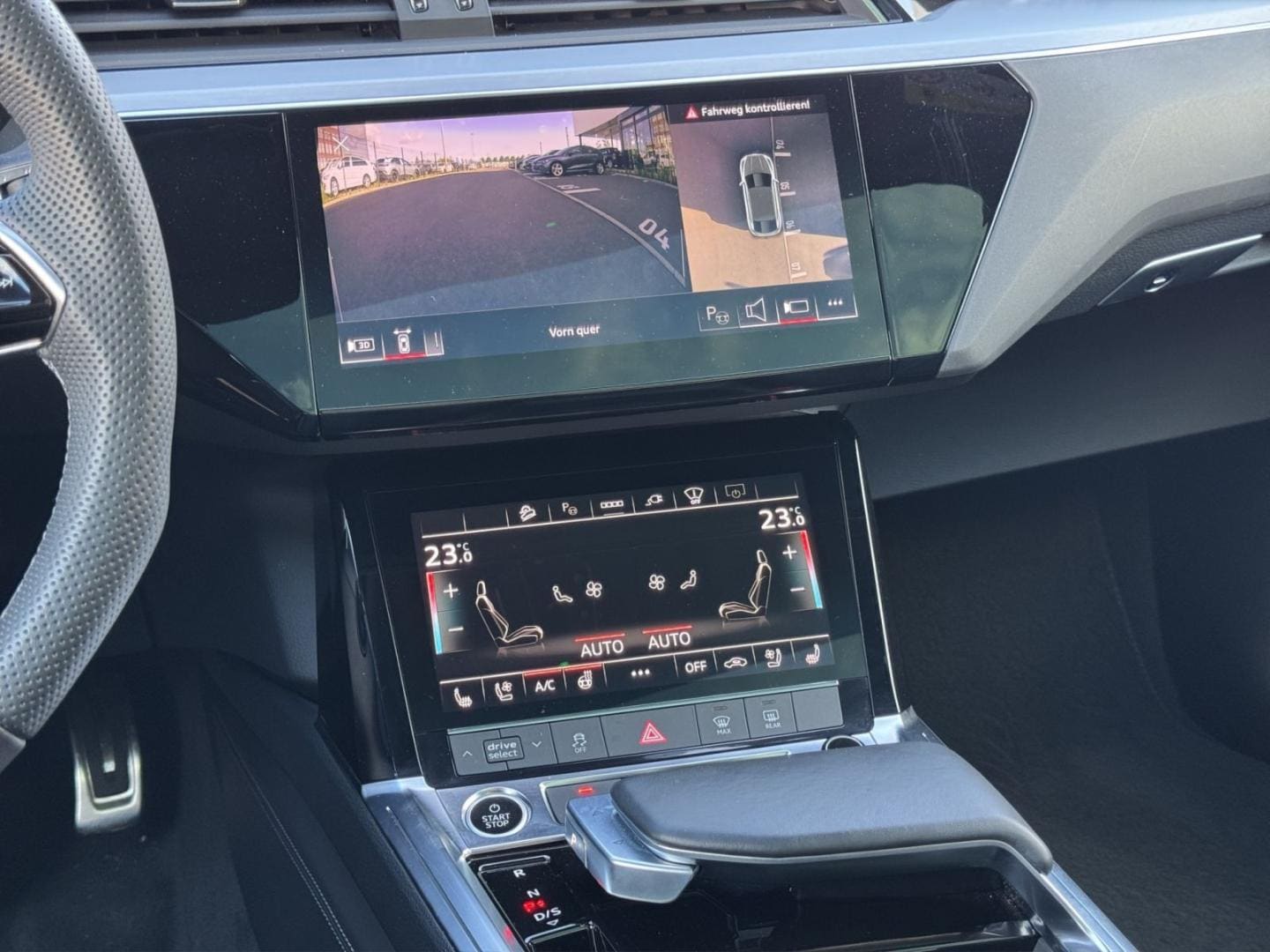 Bild über Audi Q8 Sportback e-tron S line 55 e-tron quattro - für weitere Informationen kontaktieren Sie den Audi Partner