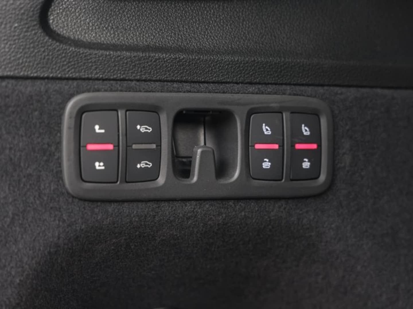 Bild über Audi Q7 SUV TFSI quattro 250 kW tiptronic - für weitere Informationen kontaktieren Sie den Audi Partner