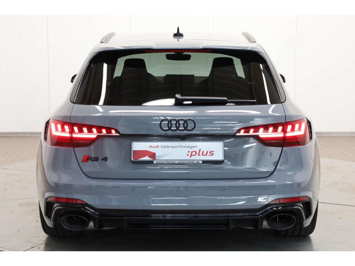 Image about Audi RS 4 Avant TFSI quattro tiptronic