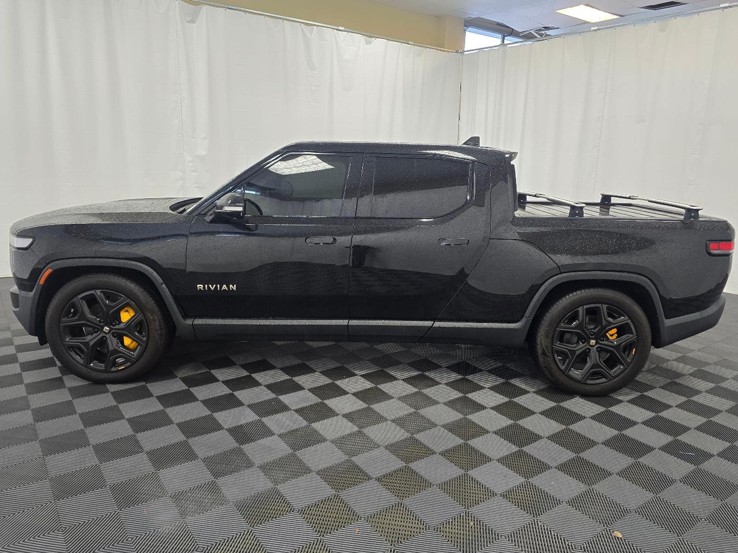 Used 2022 Rivian R1T Adventure with VIN 7FCTGAAA6NN008940 for sale in Fife, WA