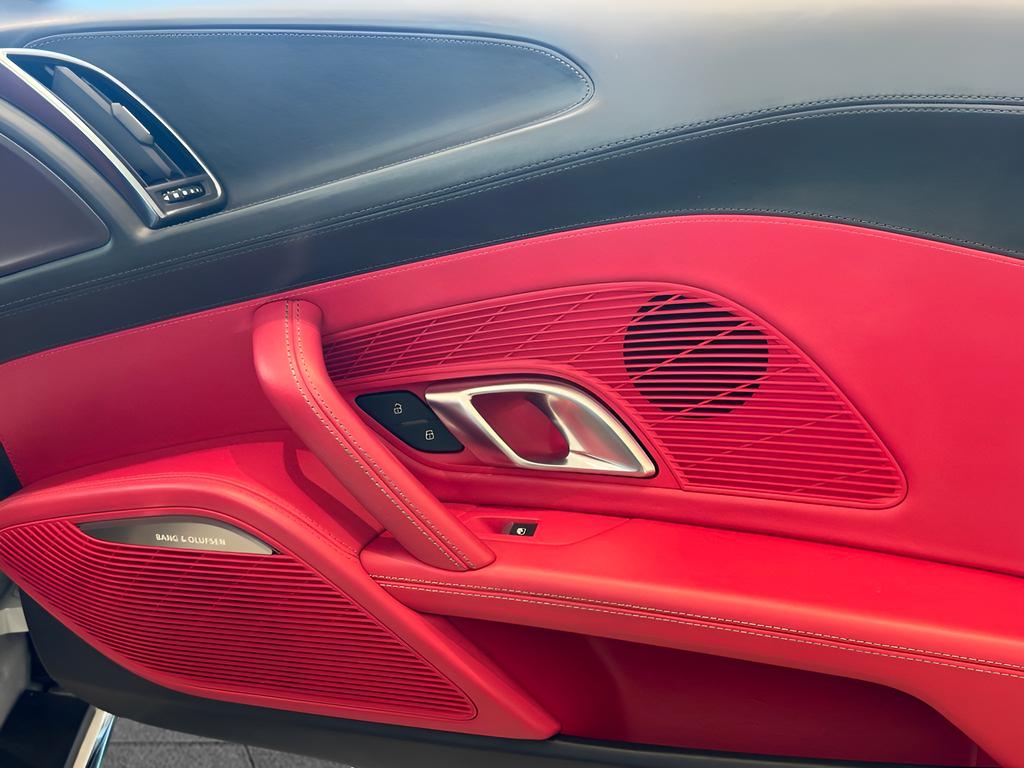 2022 Audi R8 Performance - Photo 25