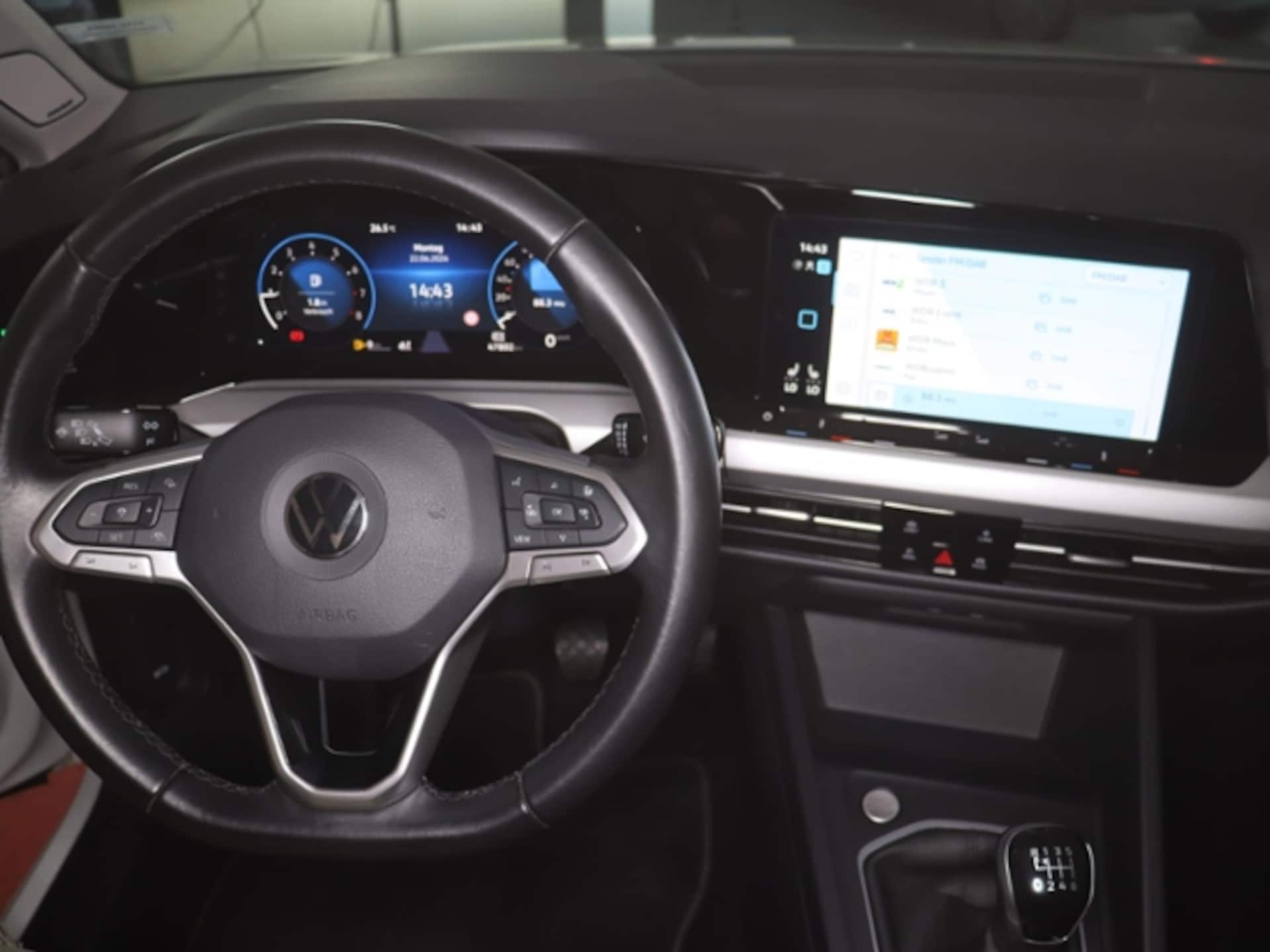 Volkswagen Golf Life