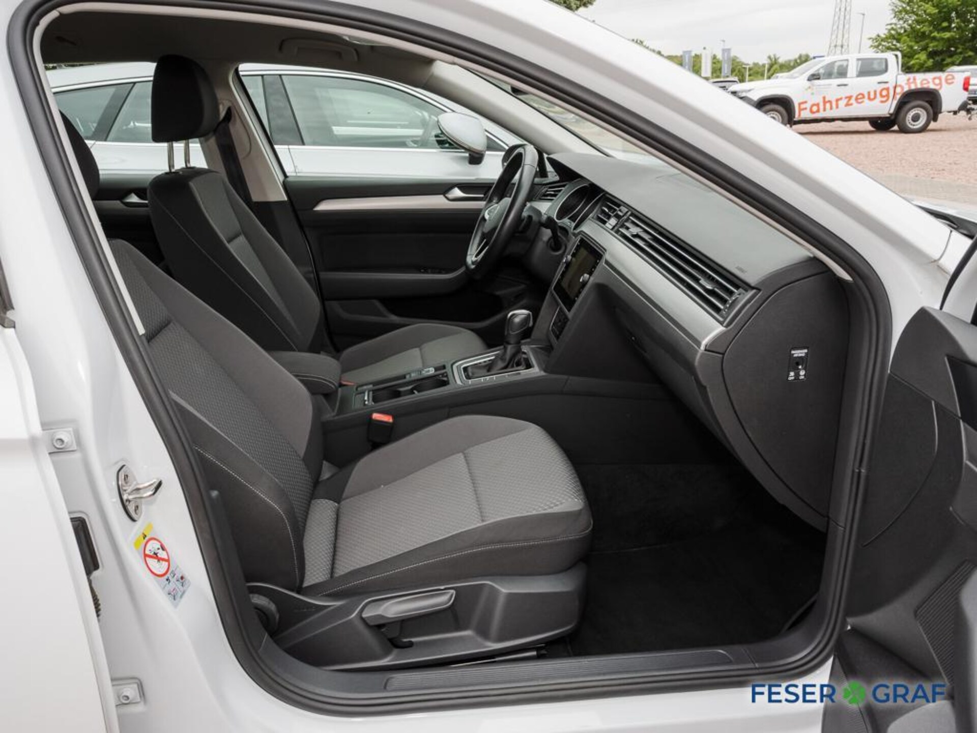 Volkswagen Passat Variant Basis-Modell