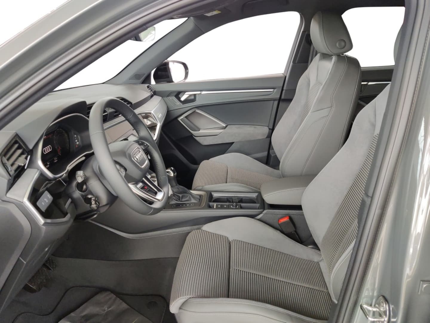 Bild über Audi Q3 advanced 35 TFSI S tronic - für weitere Informationen kontaktieren Sie den Audi Partner