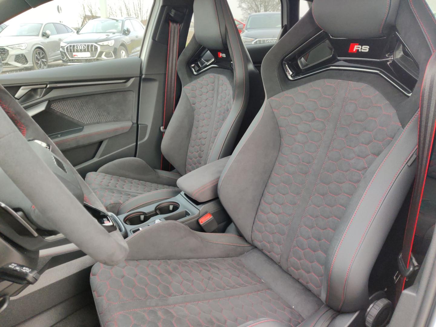 Image about Audi RS 3 Sportback TFSI quattro S tronic