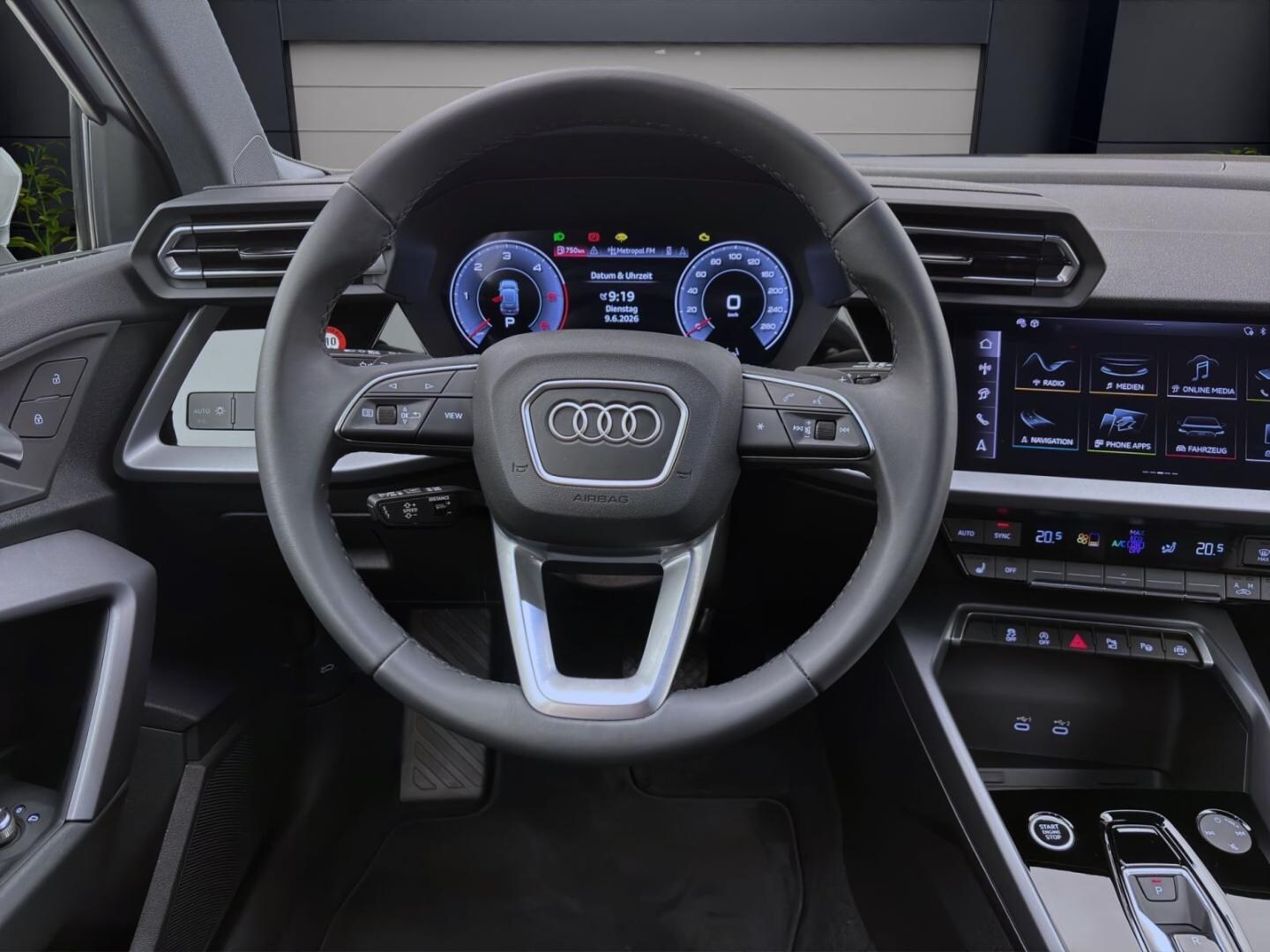 Bild über Audi A3 Sportback 35 TDI S tronic - für weitere Informationen kontaktieren Sie den Audi Partner