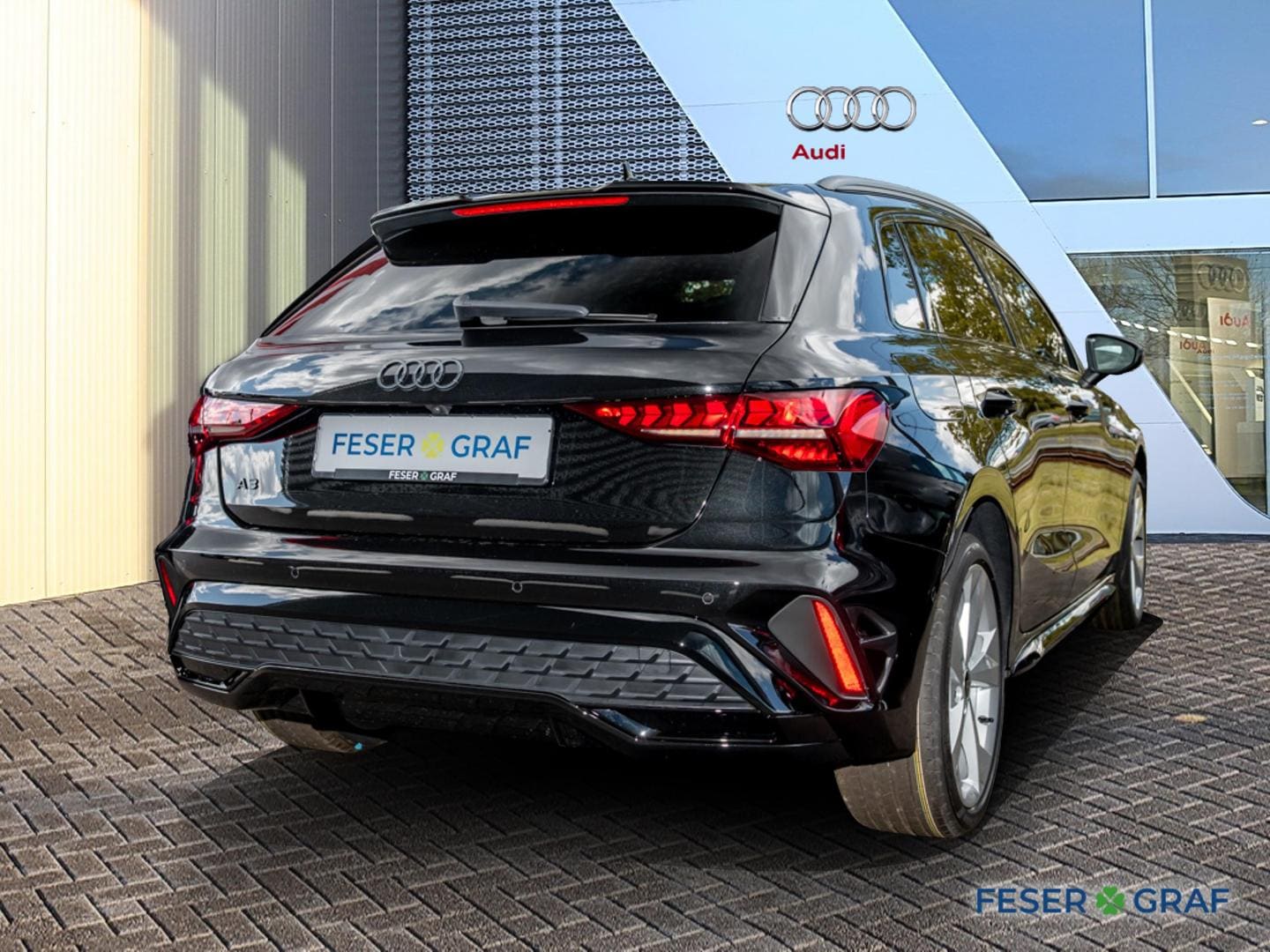 Bild über Audi A3 Sportback TFSI 110 kW S tronic - für weitere Informationen kontaktieren Sie den Audi Partner