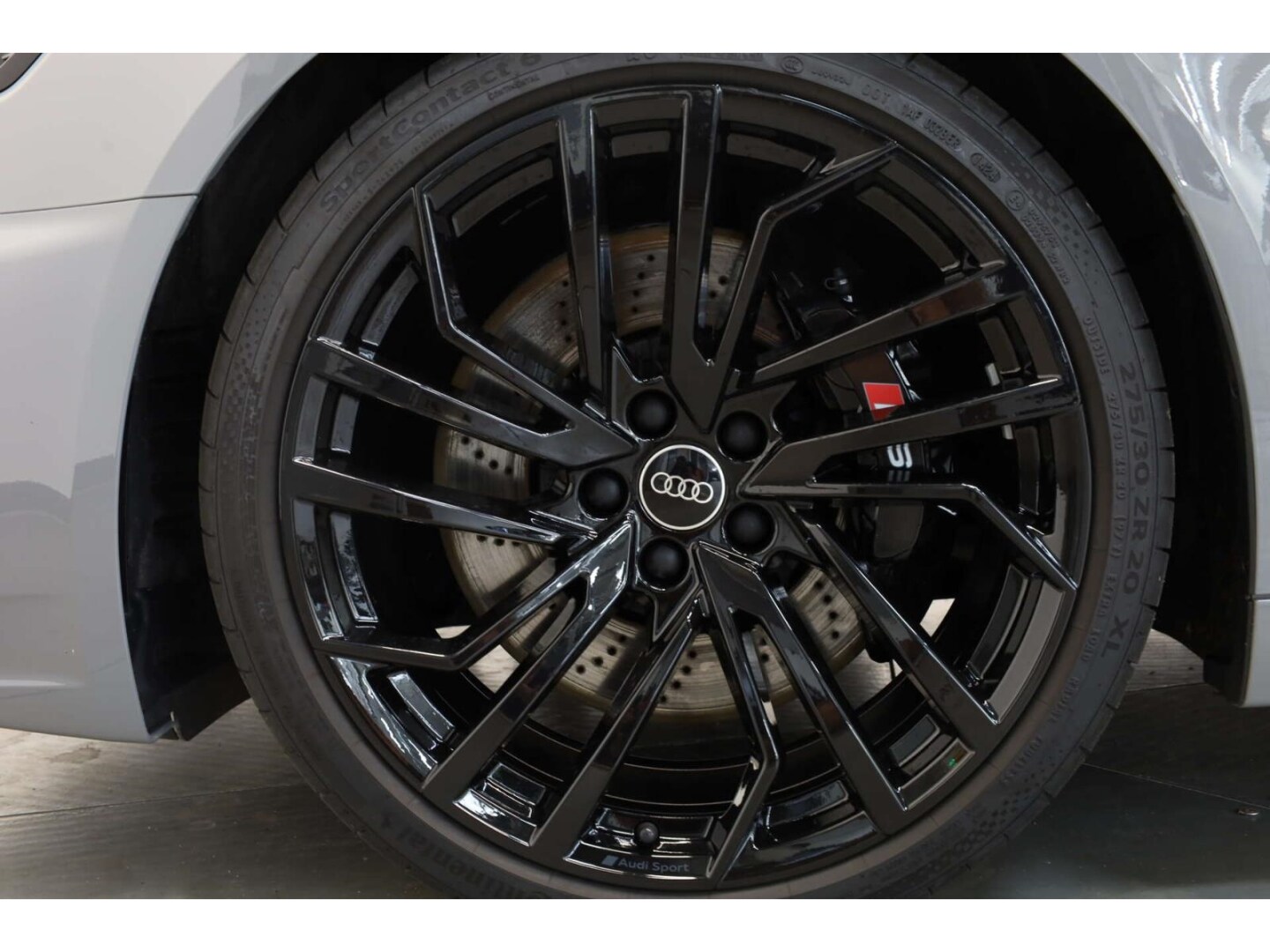 Image about Audi RS 4 Avant TFSI quattro tiptronic