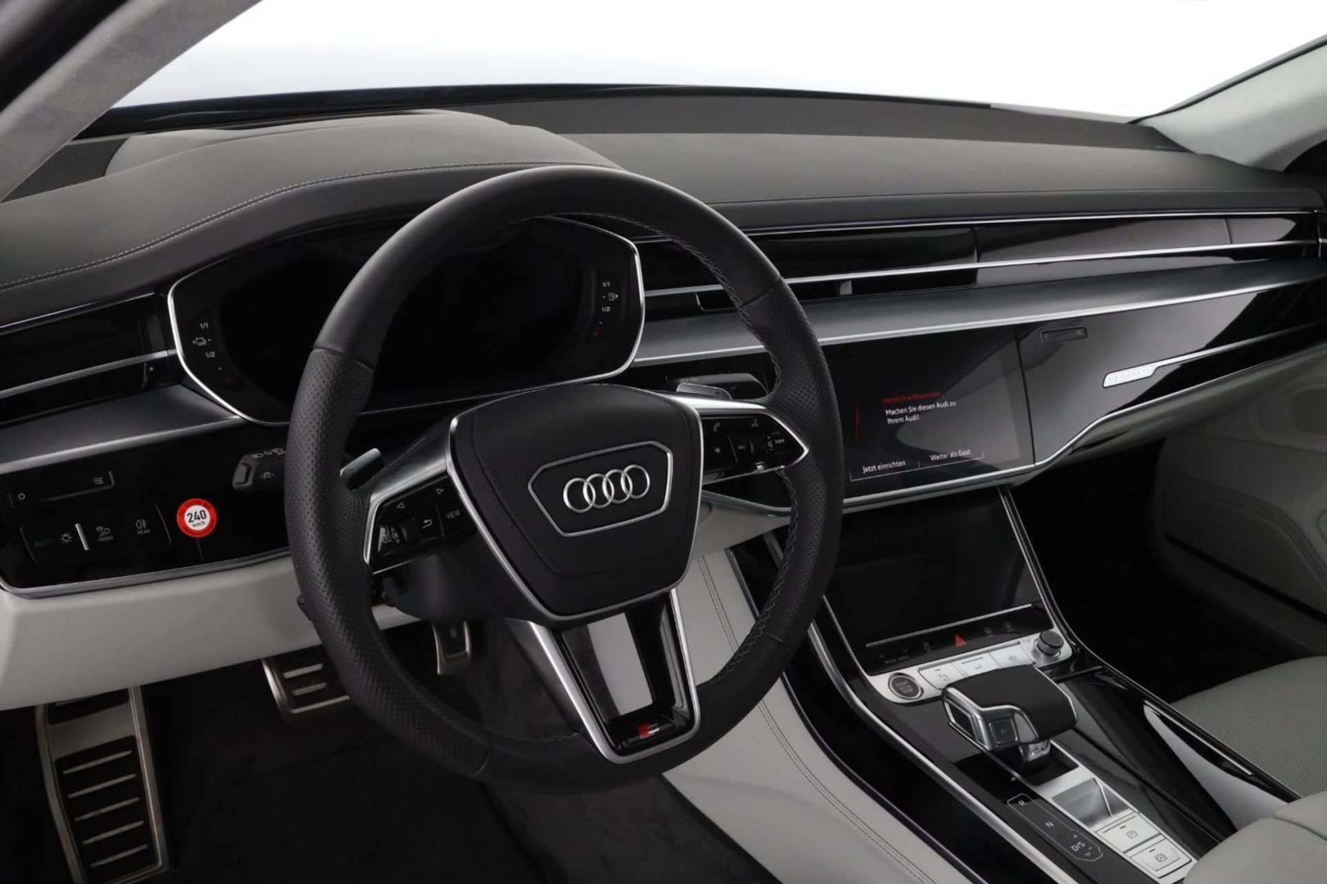 Audi A8 L TFSI e
