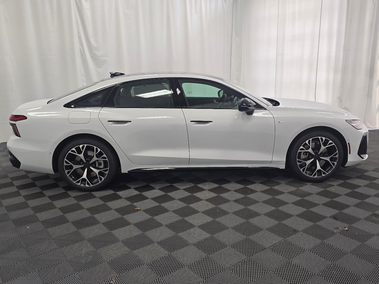2026 Audi A6 Premium Plus - Photo 6
