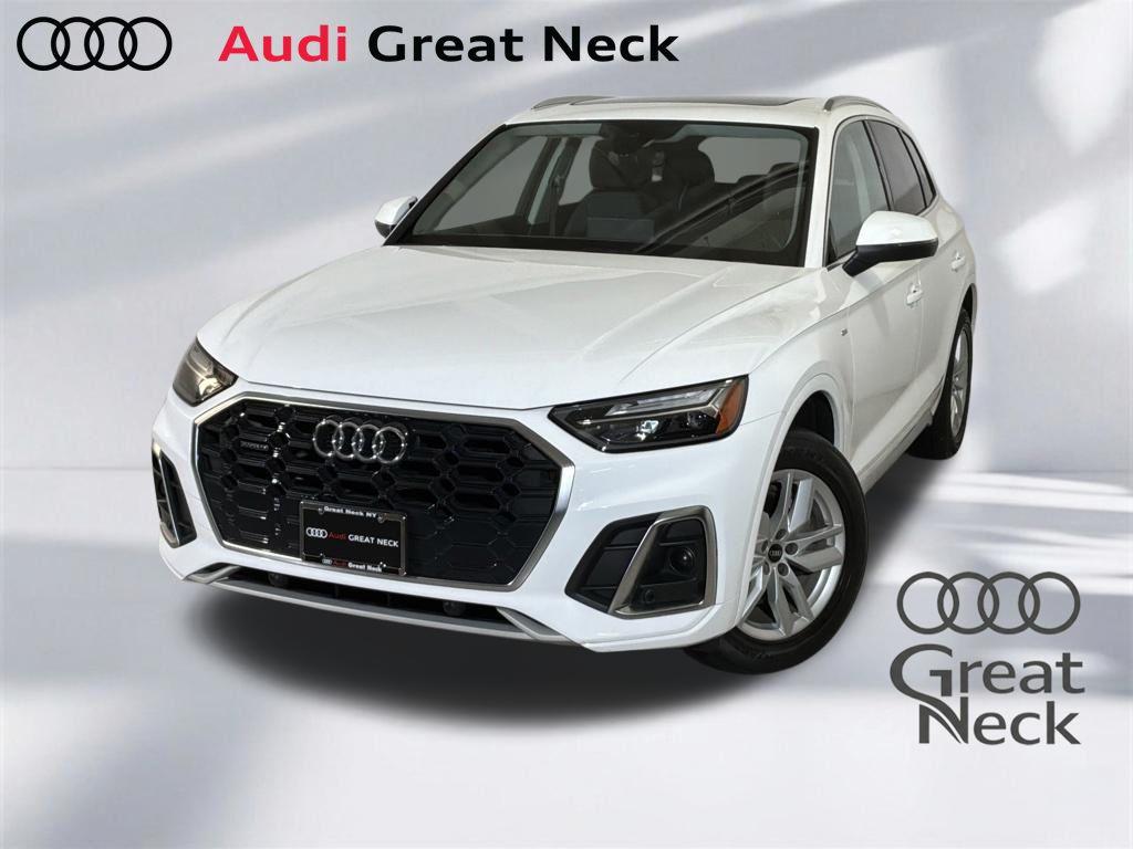 2023 Audi Q5 45 Premium's photo