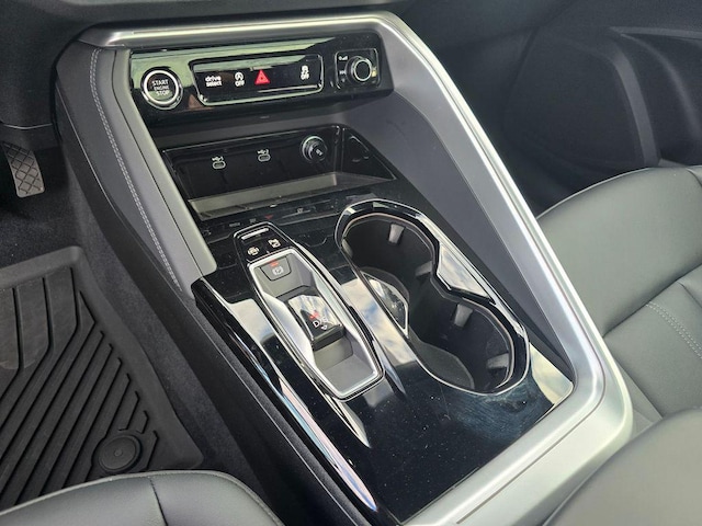 2025 Audi Q5 Premium - Photo 25