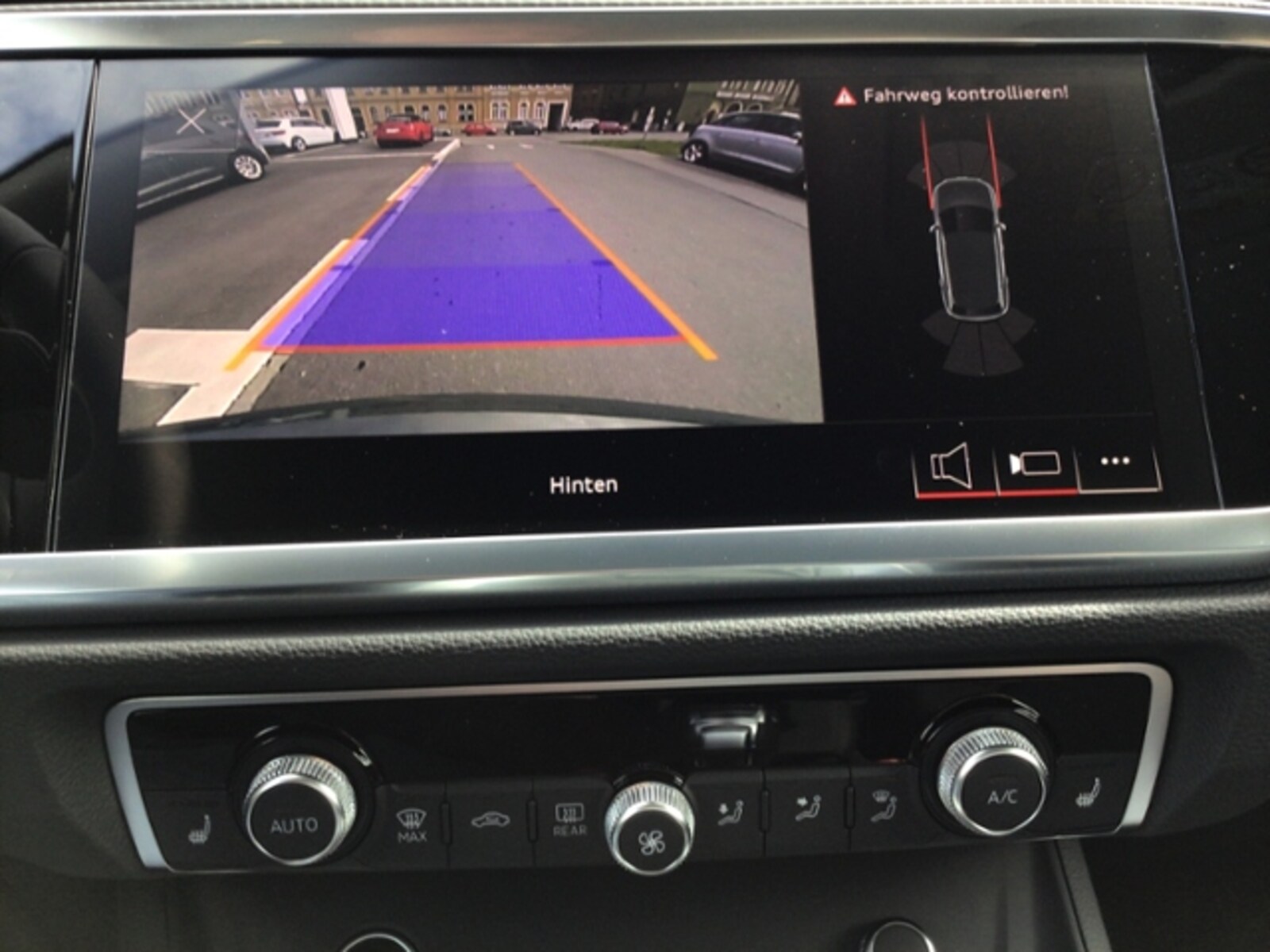 Audi Q3 – Bild 16