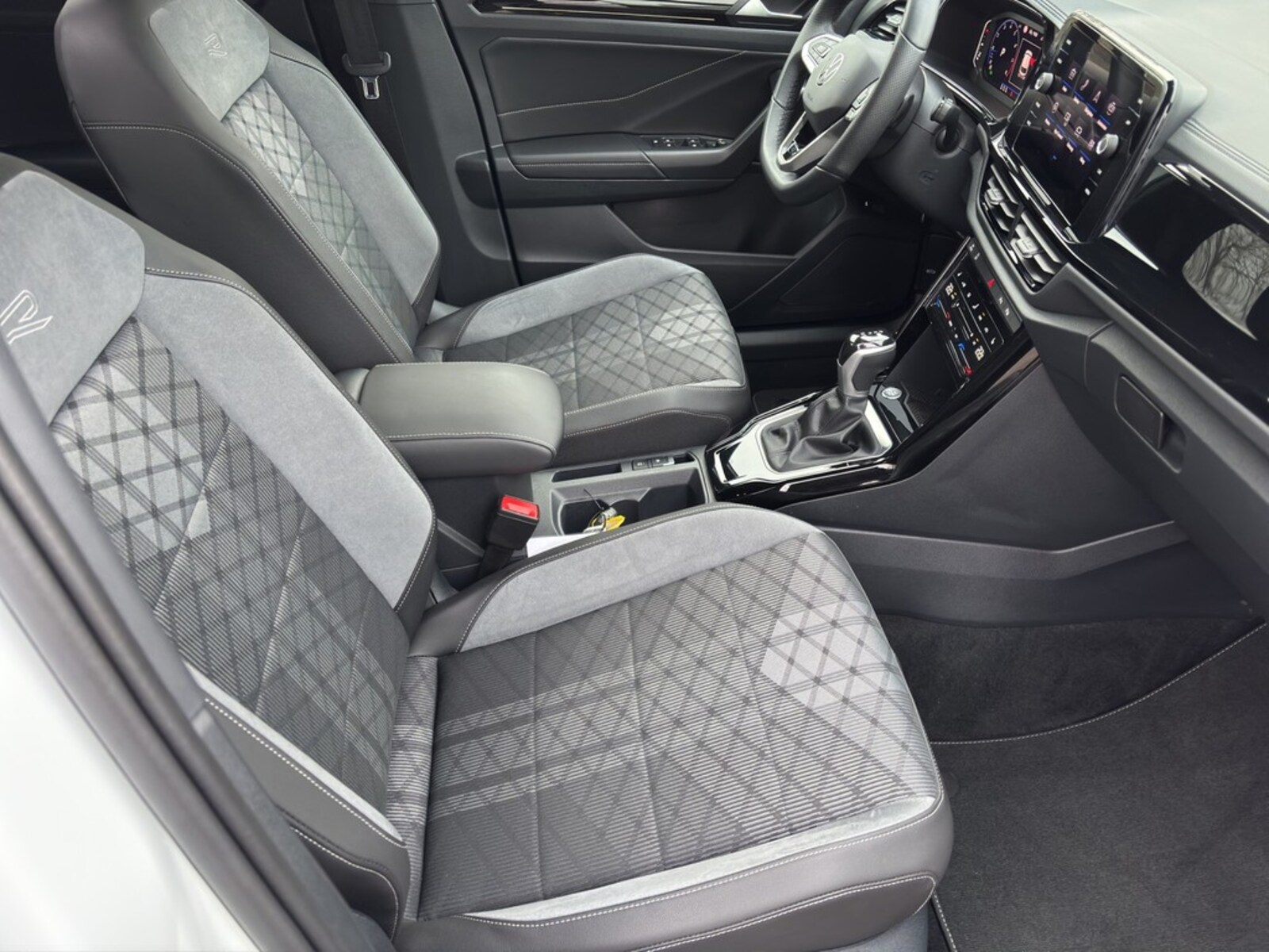 Volkswagen T-Roc – Bild 14