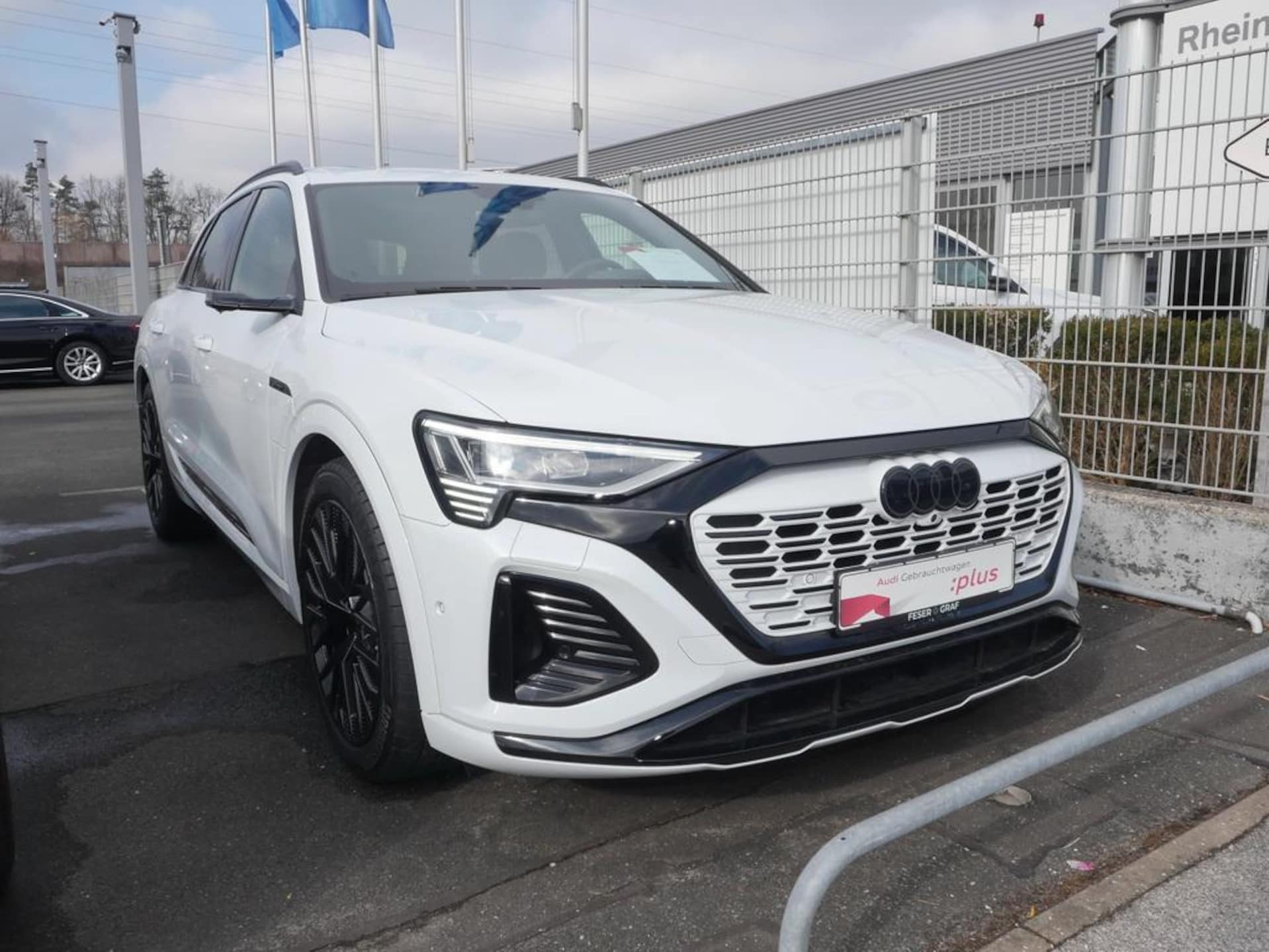 Audi Q8 e-tron S line