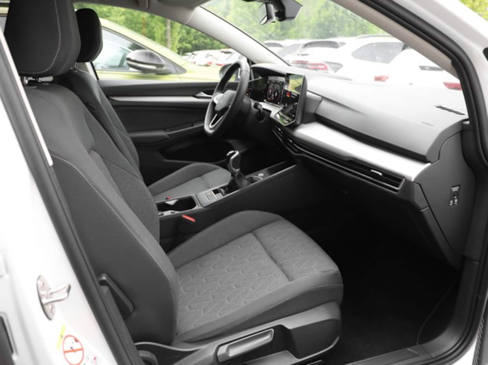 Volkswagen Golf Life