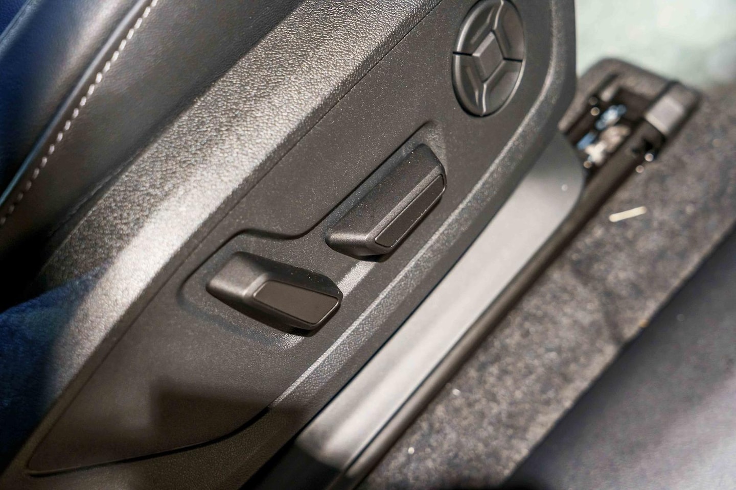 Image about Audi Q6 SUV e-tron e-tron quattro