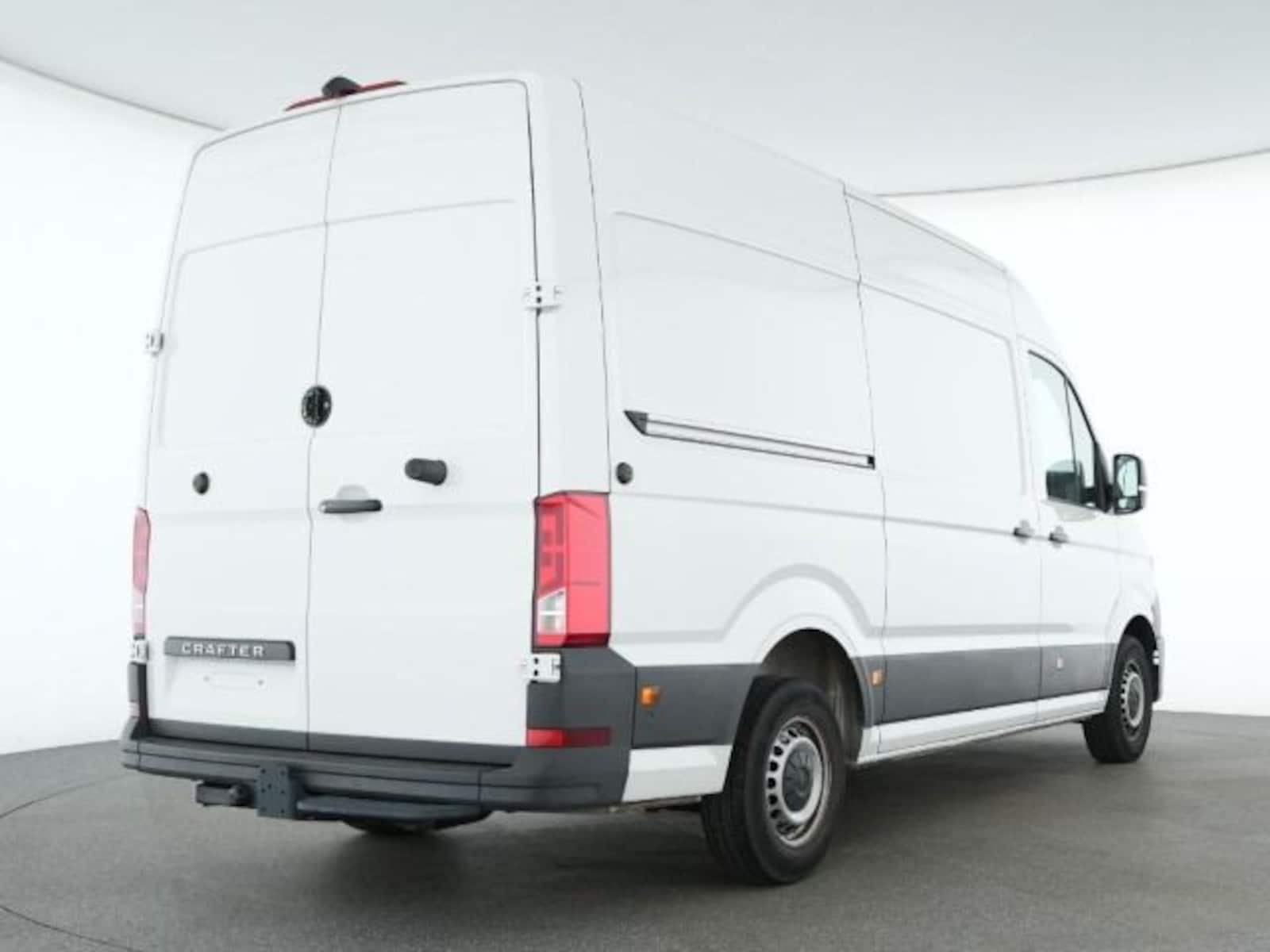 Volkswagen Crafter Kasten mittlerer Radstand – Bild 2