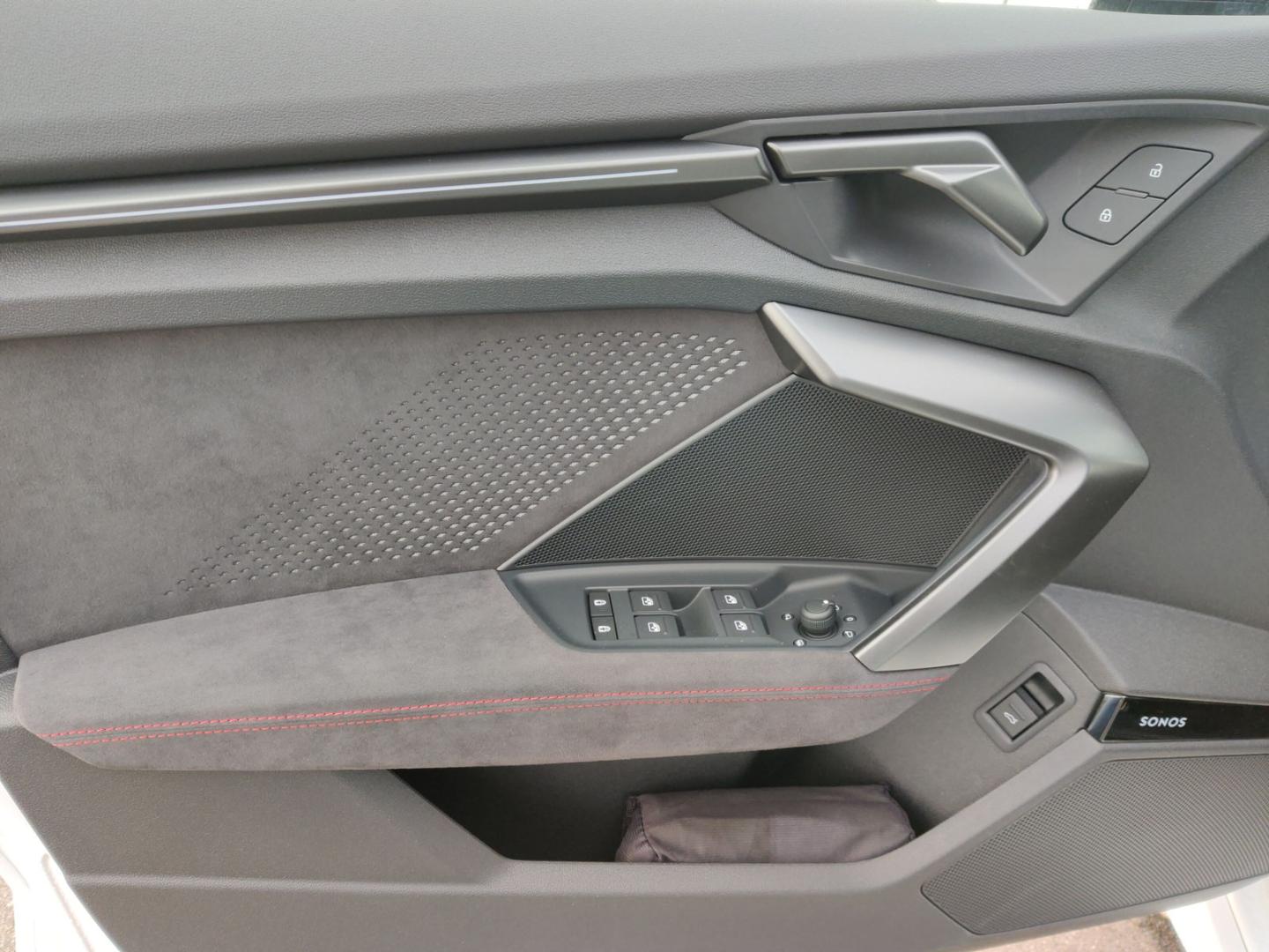 Image about Audi RS 3 Sportback TFSI quattro S tronic