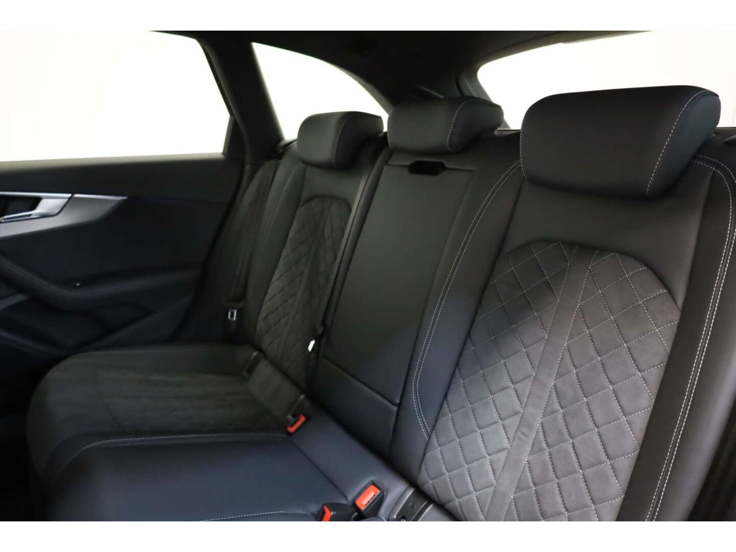 Image about Audi RS 4 Avant TFSI quattro tiptronic