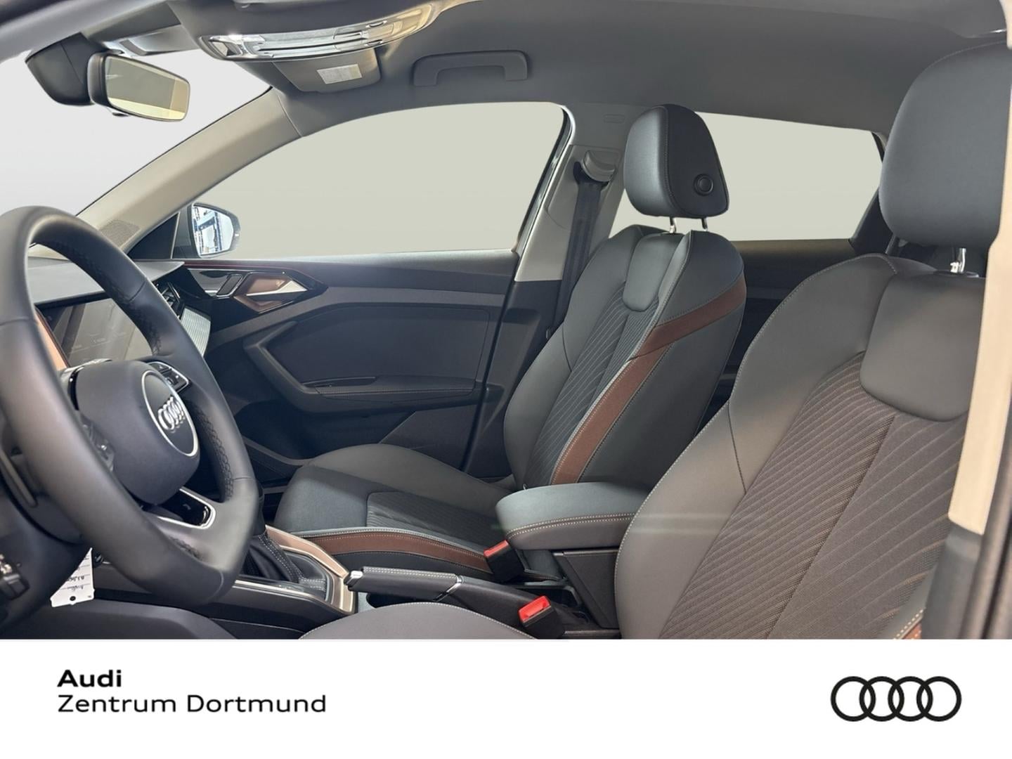 Bild über Audi A1 Sportback S line 40 TFSI S tronic - für weitere Informationen kontaktieren Sie den Audi Partner