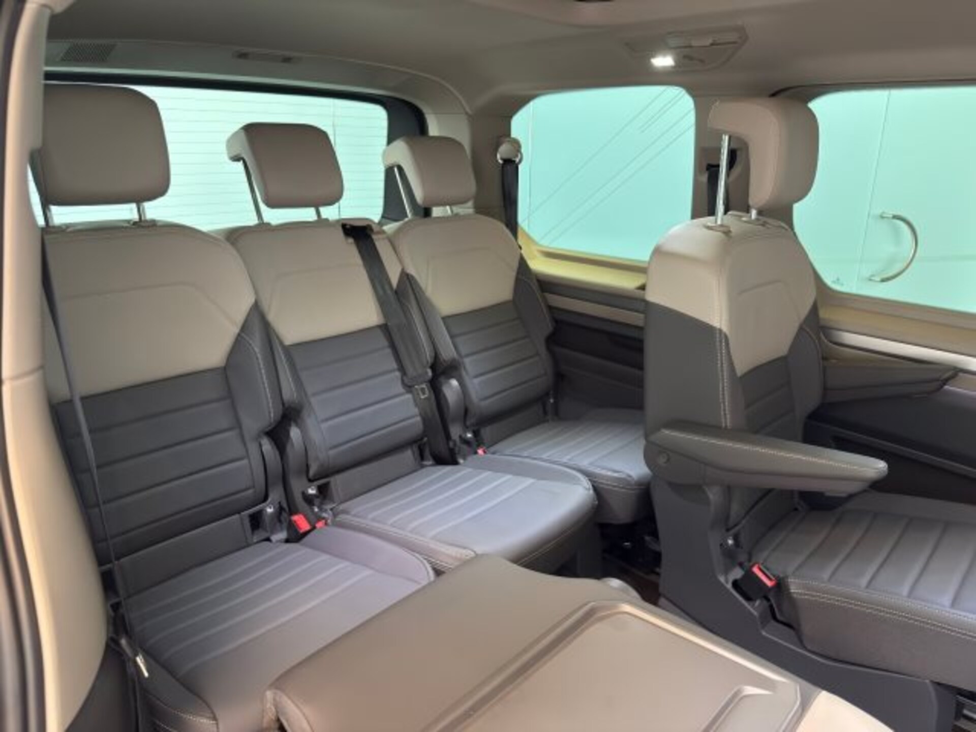Volkswagen Multivan Style