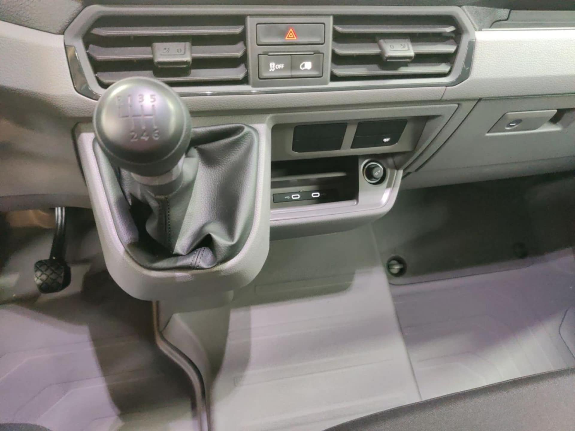 Volkswagen Crafter Kasten mittlerer Radstand