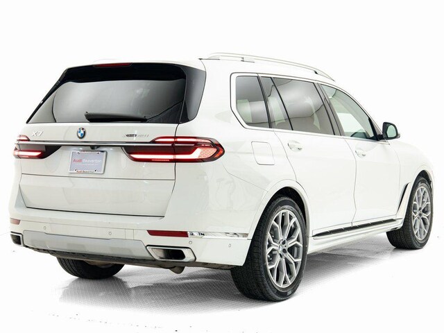 2026 BMW X7