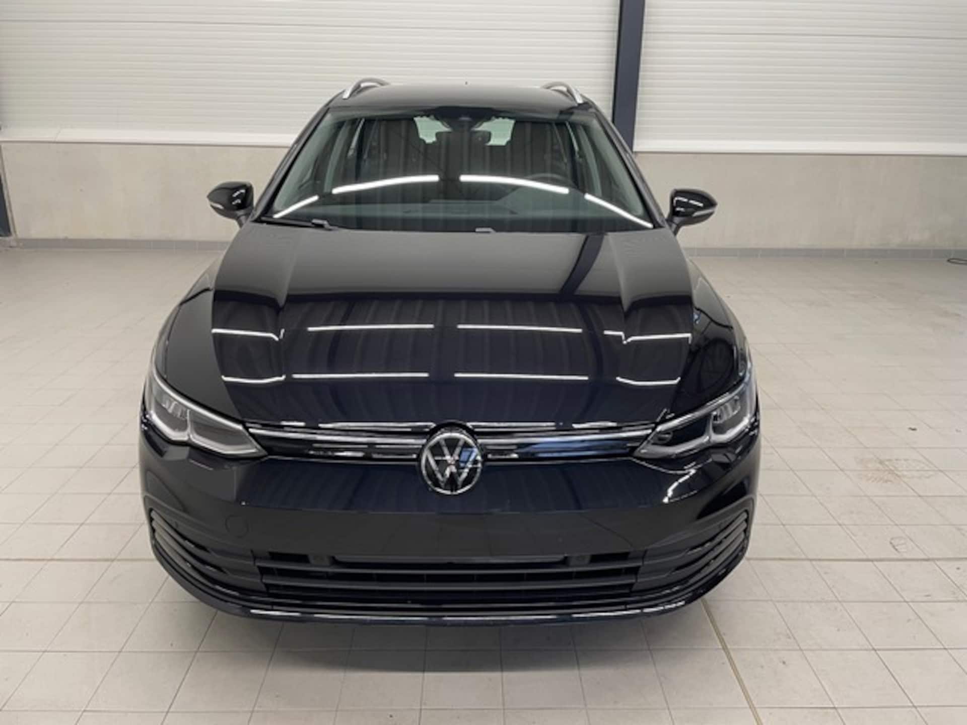 Volkswagen Golf Variant Life