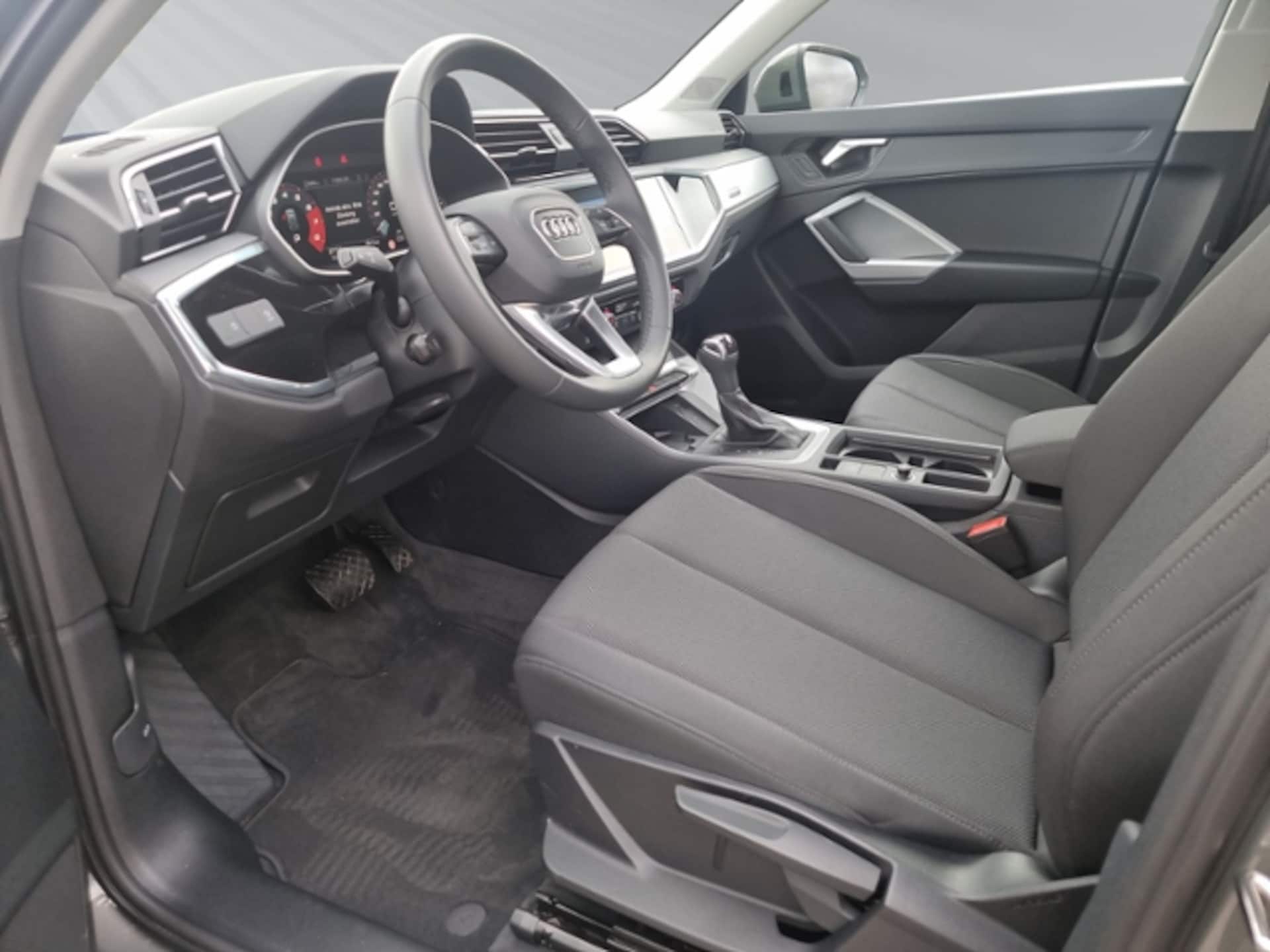 Audi Q3 SUV S line