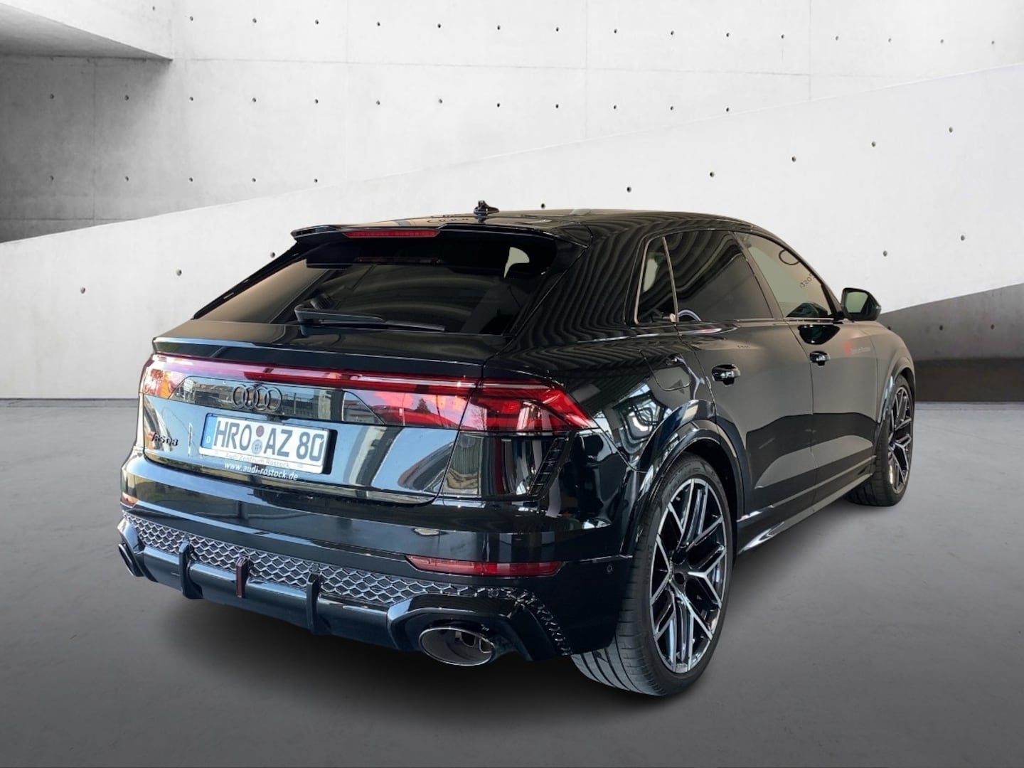 Bild über Audi RS Q8 SUV TFSI quattro tiptronic - für weitere Informationen kontaktieren Sie den Audi Partner