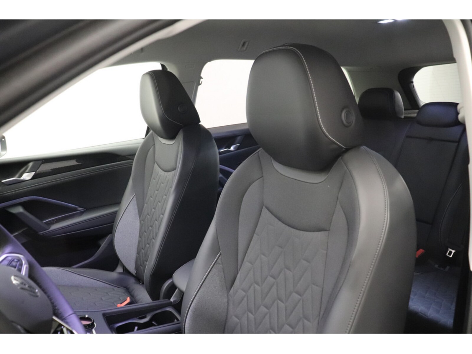 Volkswagen Tiguan – Bild 11
