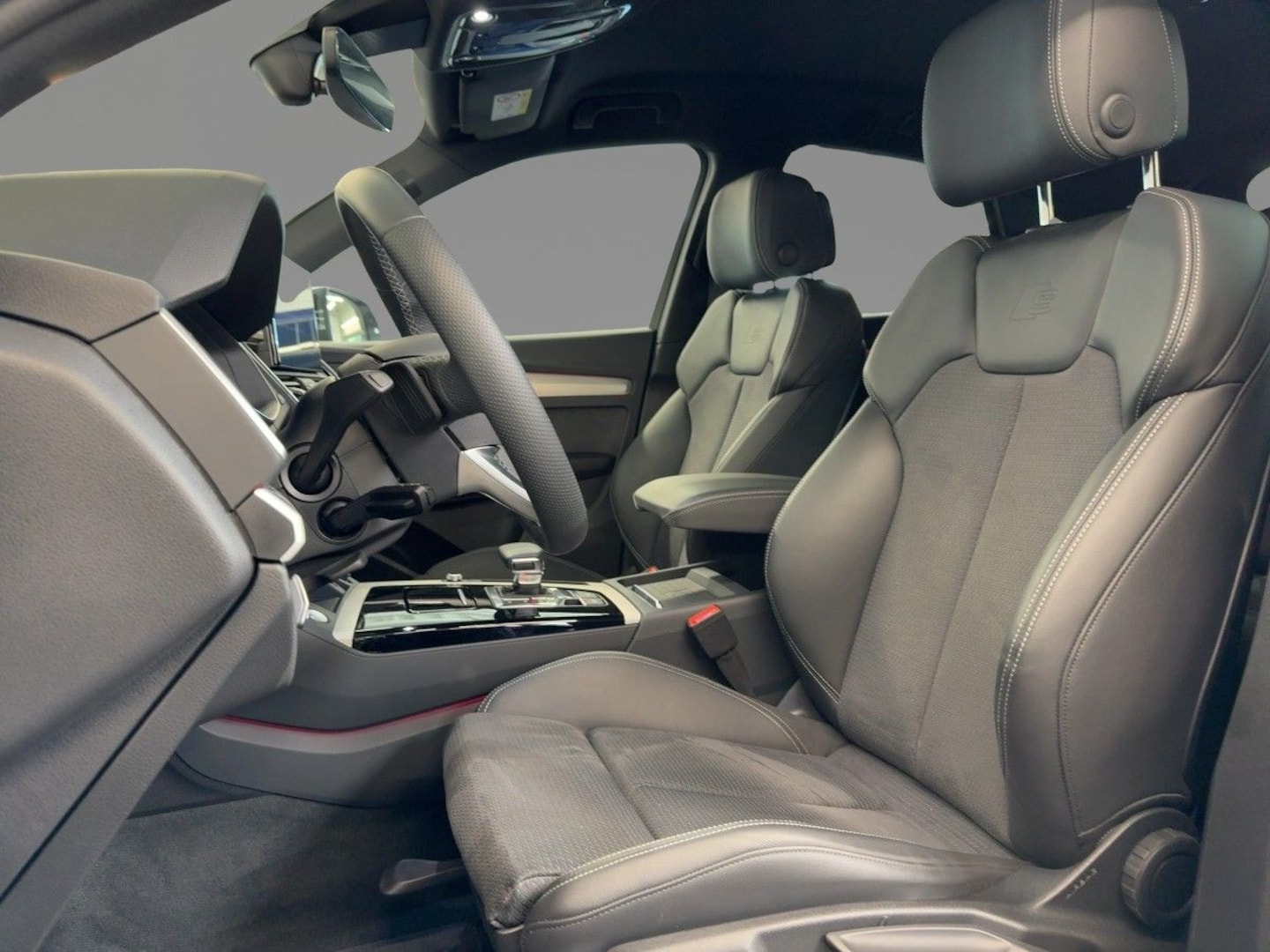 Bild über Audi Q5 Sportback 40 TDI quattro S tronic - für weitere Informationen kontaktieren Sie den Audi Partner