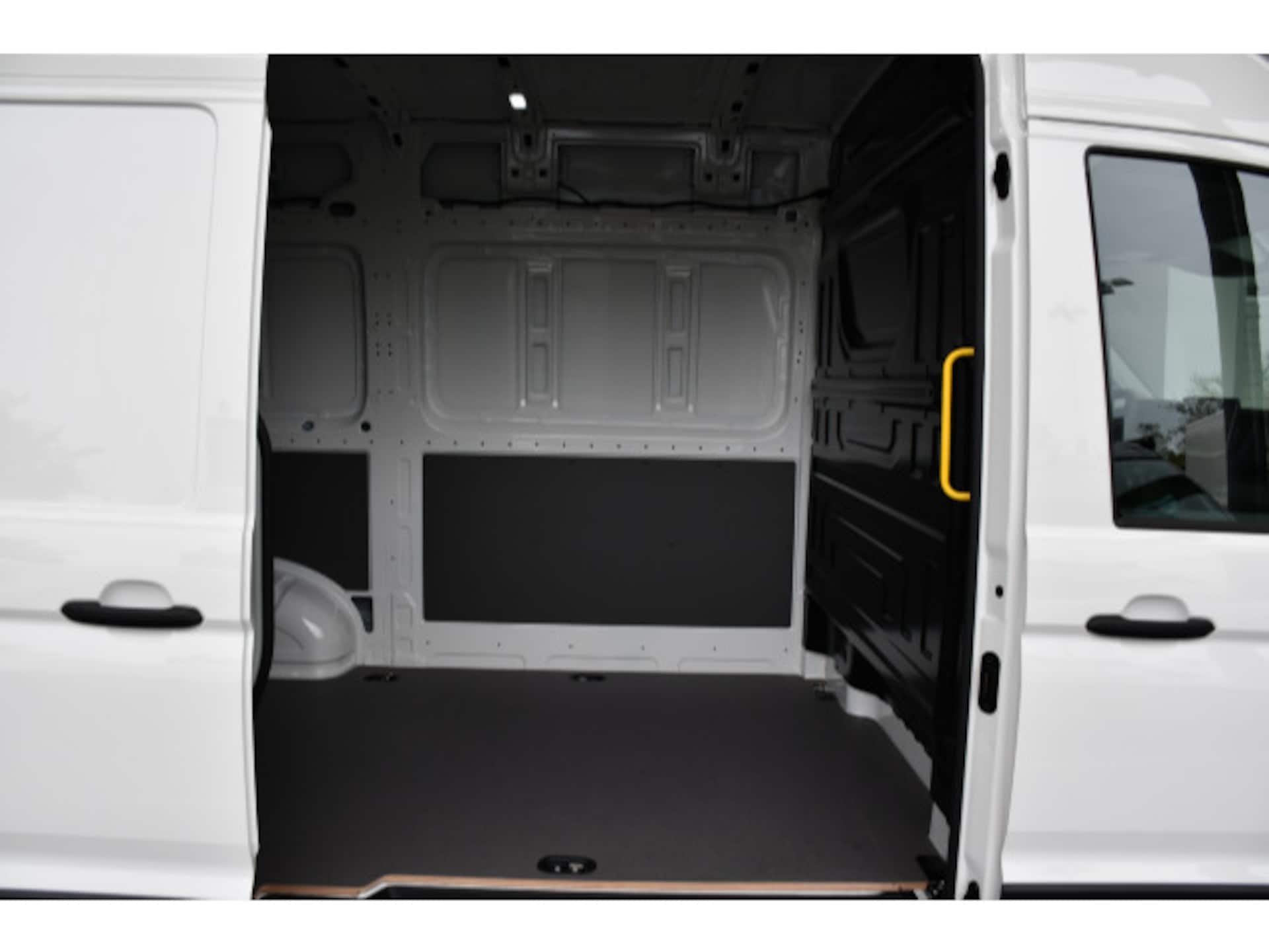 Volkswagen Crafter Kasten mittlerer Radstand