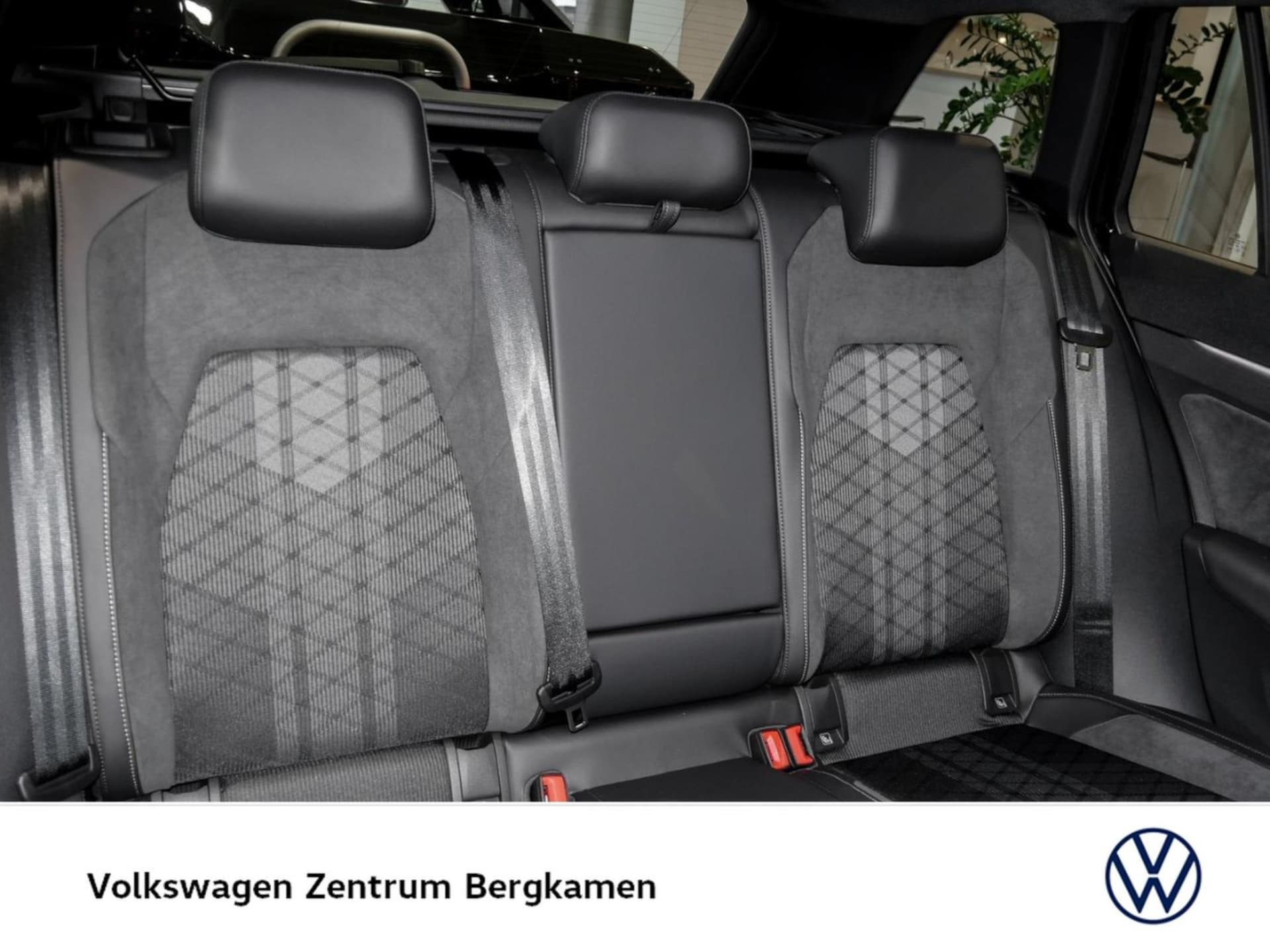 Volkswagen Golf Variant R-Line