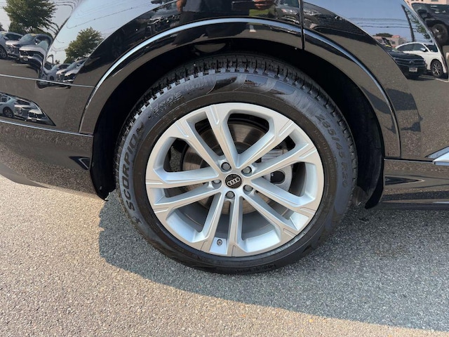 2025 Audi Q7 Premium Plus - Photo 11