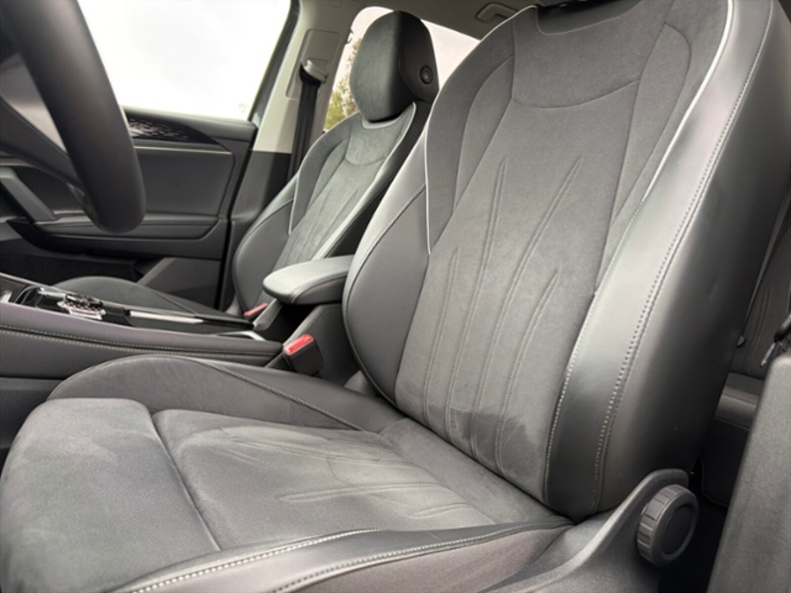 Volkswagen Tiguan – Bild 12