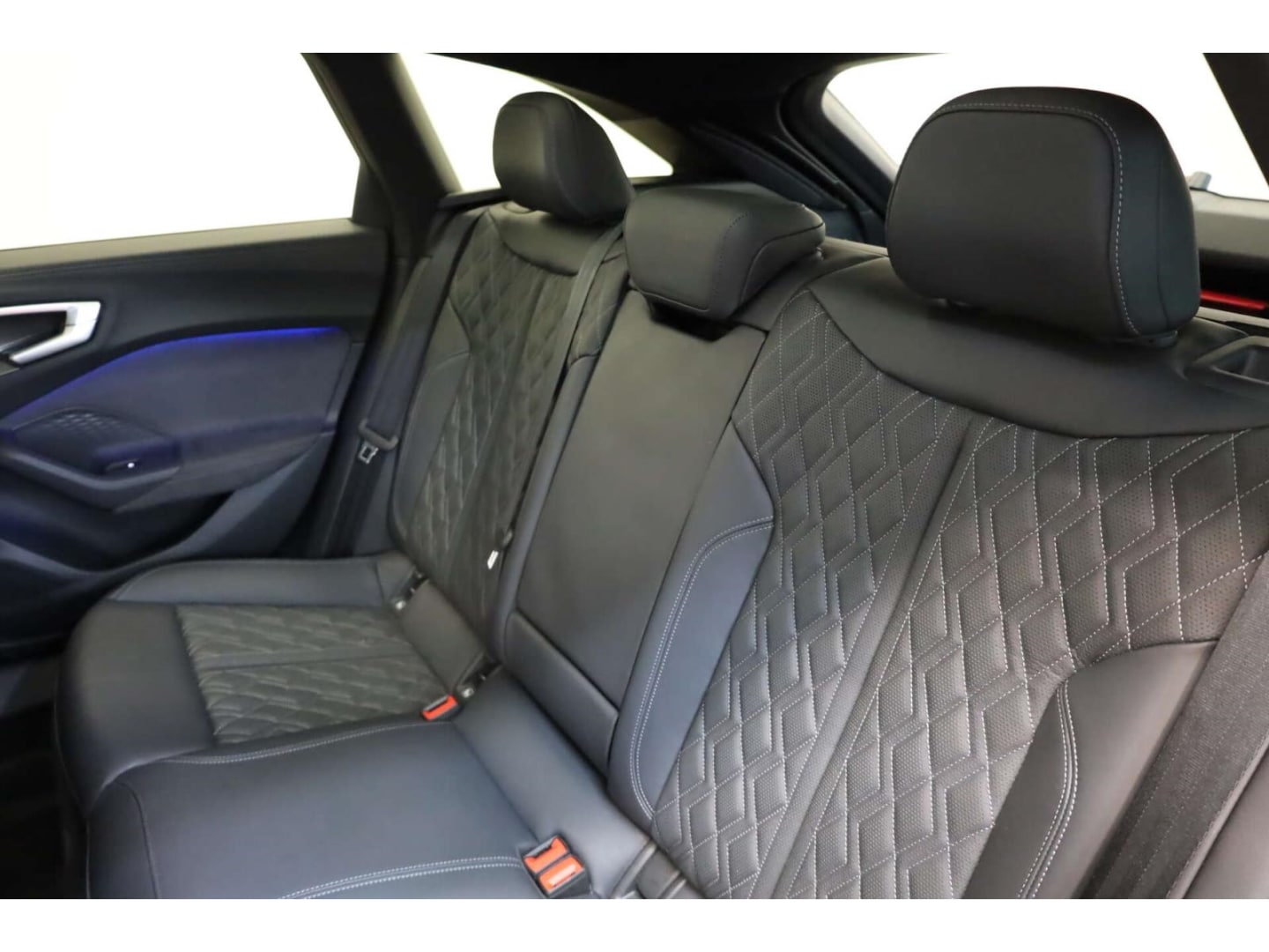 Bild über Audi S5 Avant TFSI 270 kW S tronic - für weitere Informationen kontaktieren Sie den Audi Partner