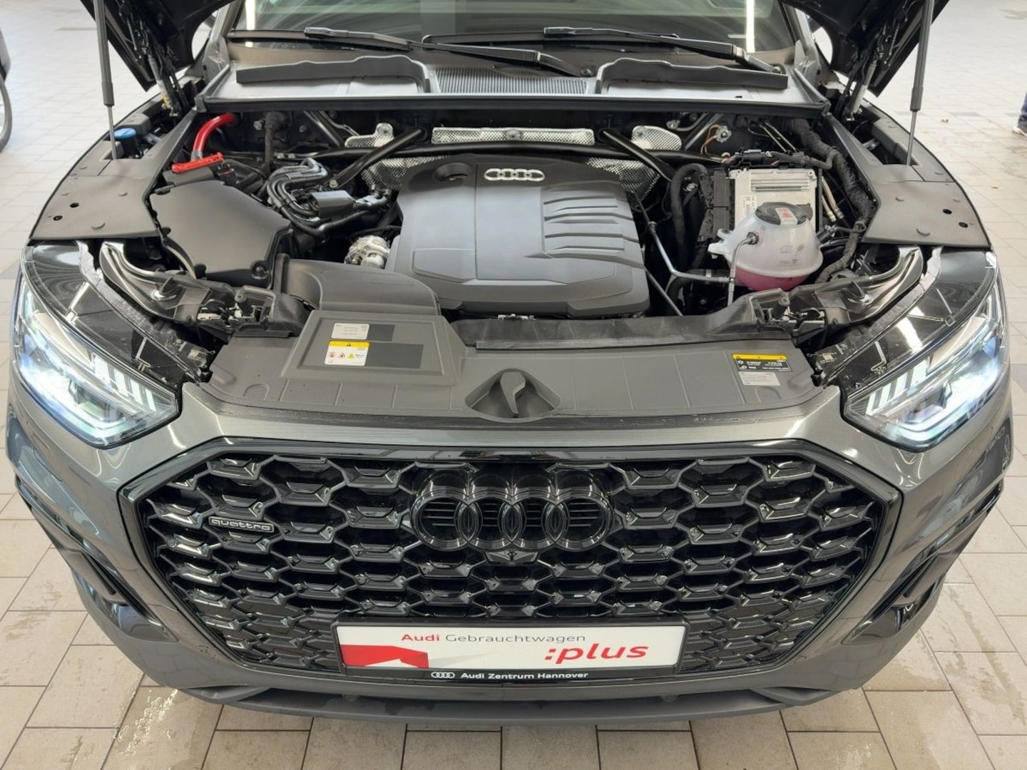 Bild über Audi Q5 Sportback 40 TDI quattro S tronic - für weitere Informationen kontaktieren Sie den Audi Partner