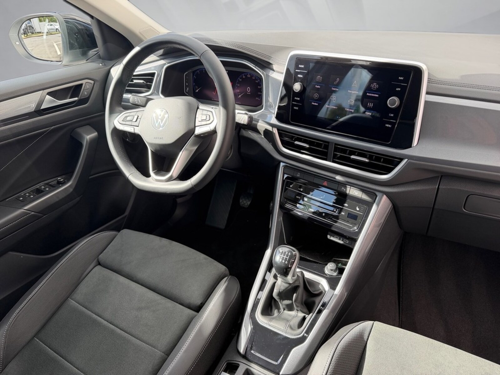 Volkswagen T-Roc – Bild 13