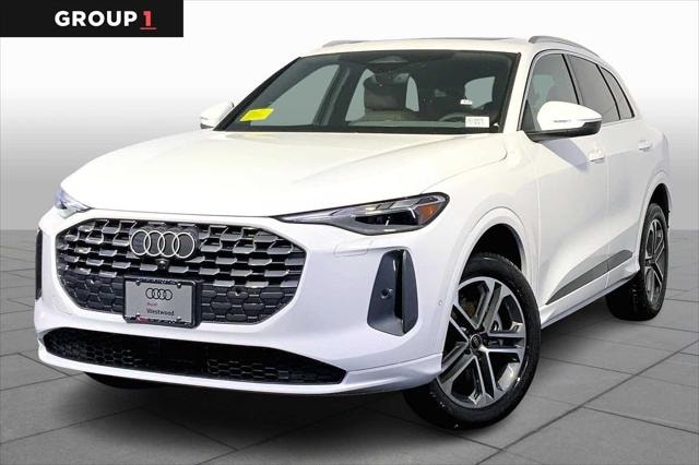 2025 Audi New Q5 Premium's photo