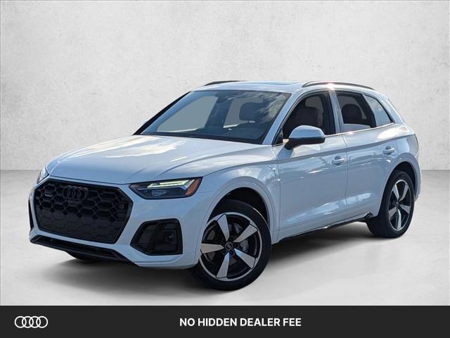 2023 Audi Q5 45 Premium Plus's photo